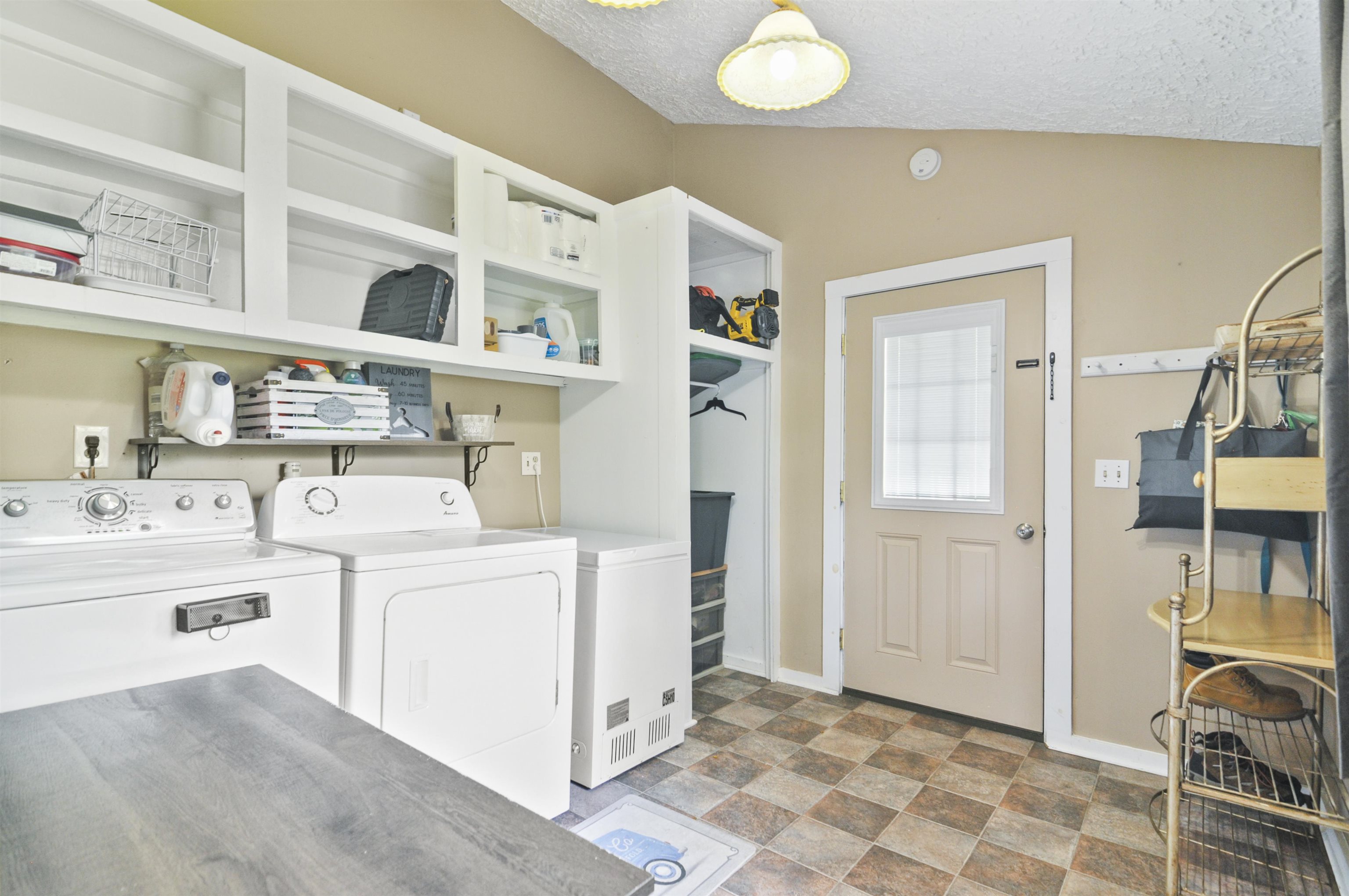 property viewer photo 23