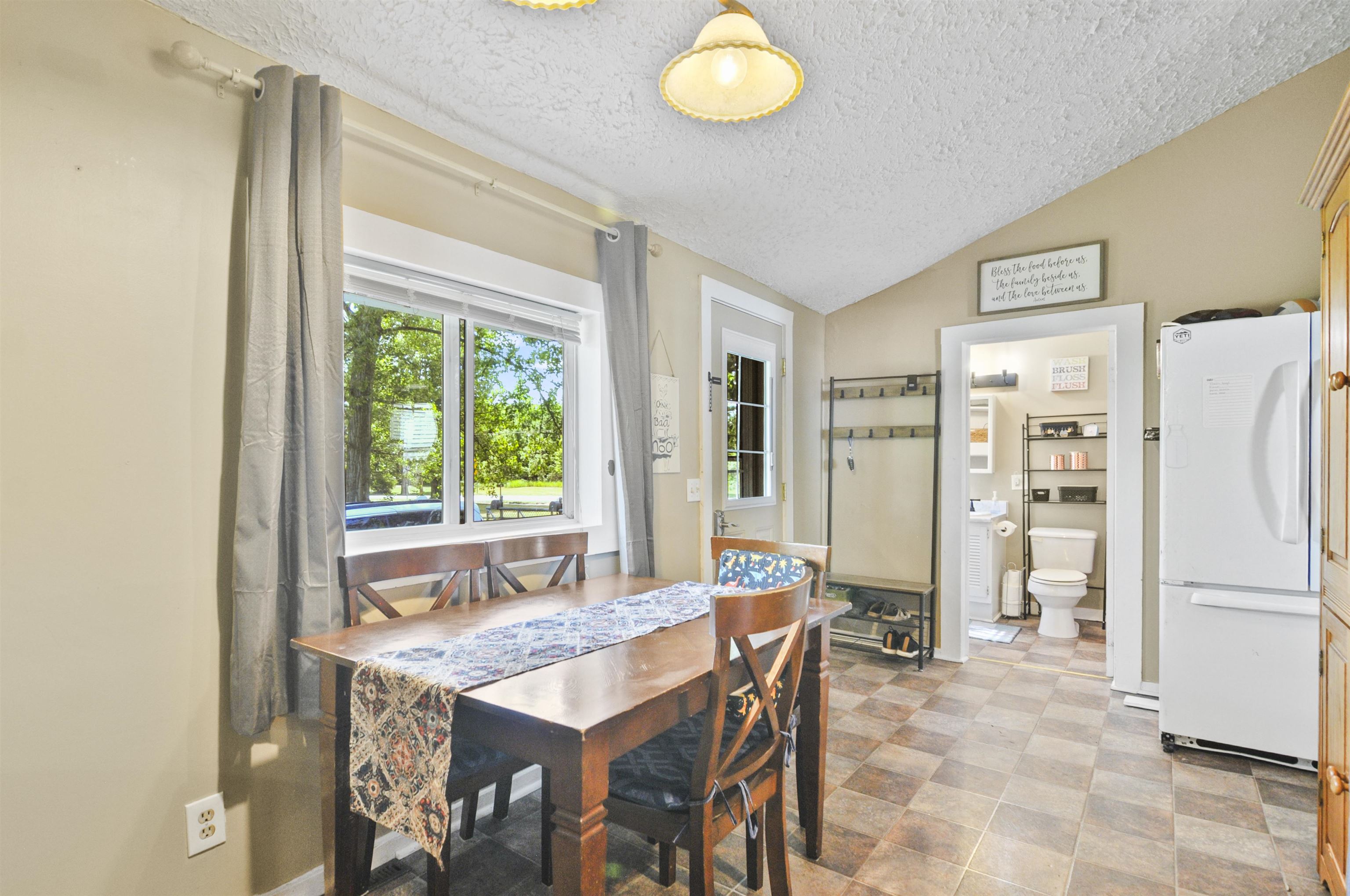property viewer photo 6