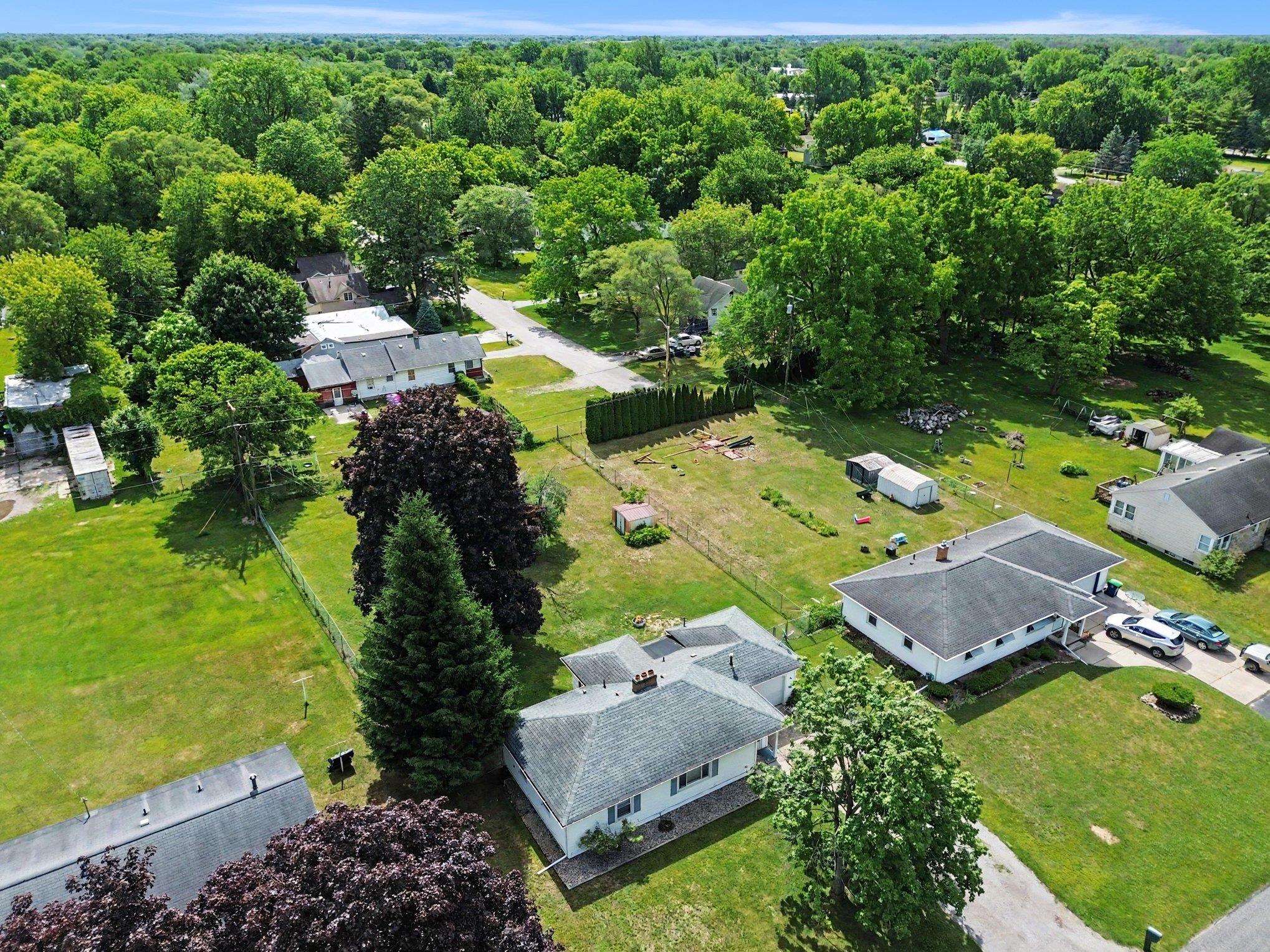 main property photo 26