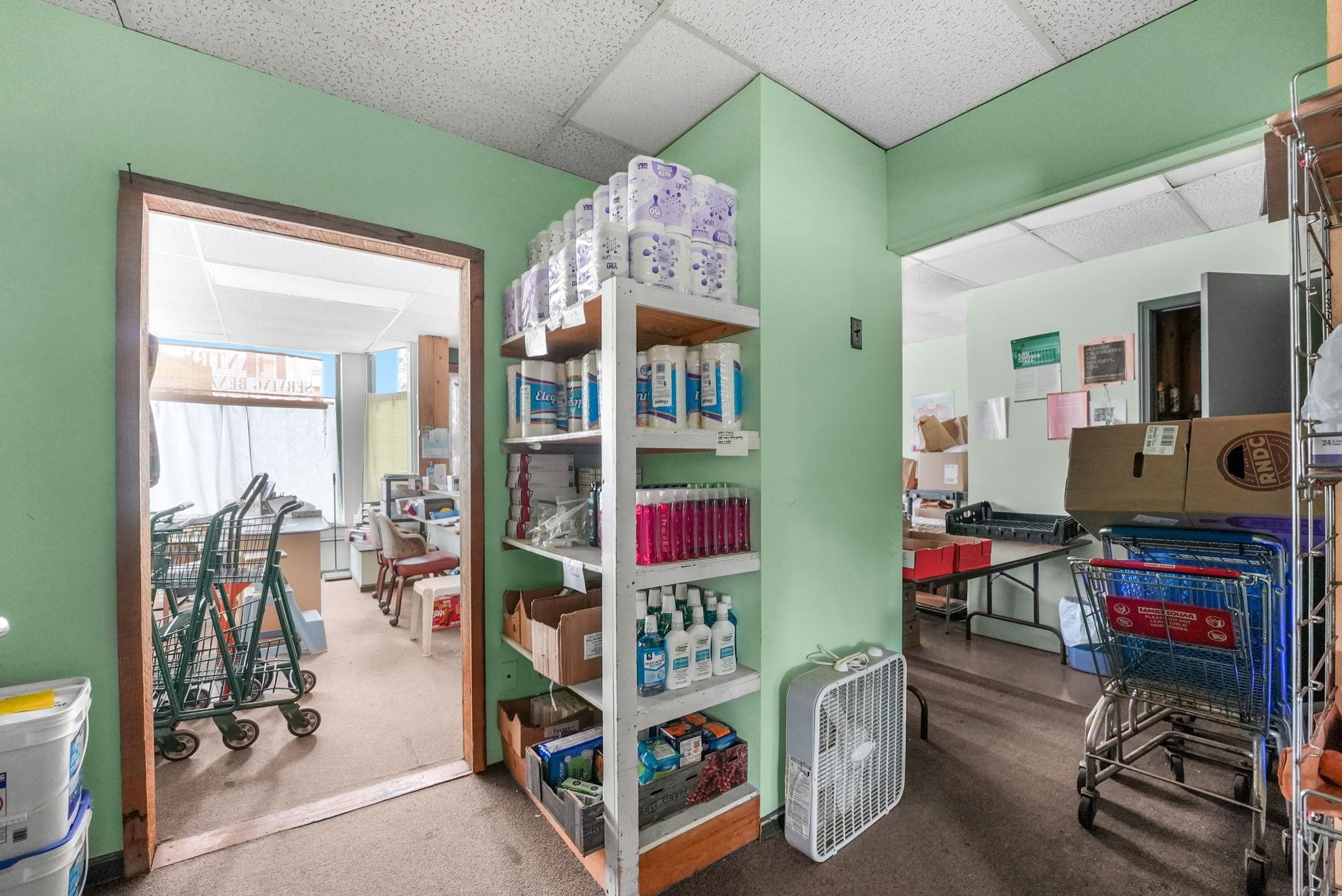 main property photo 14