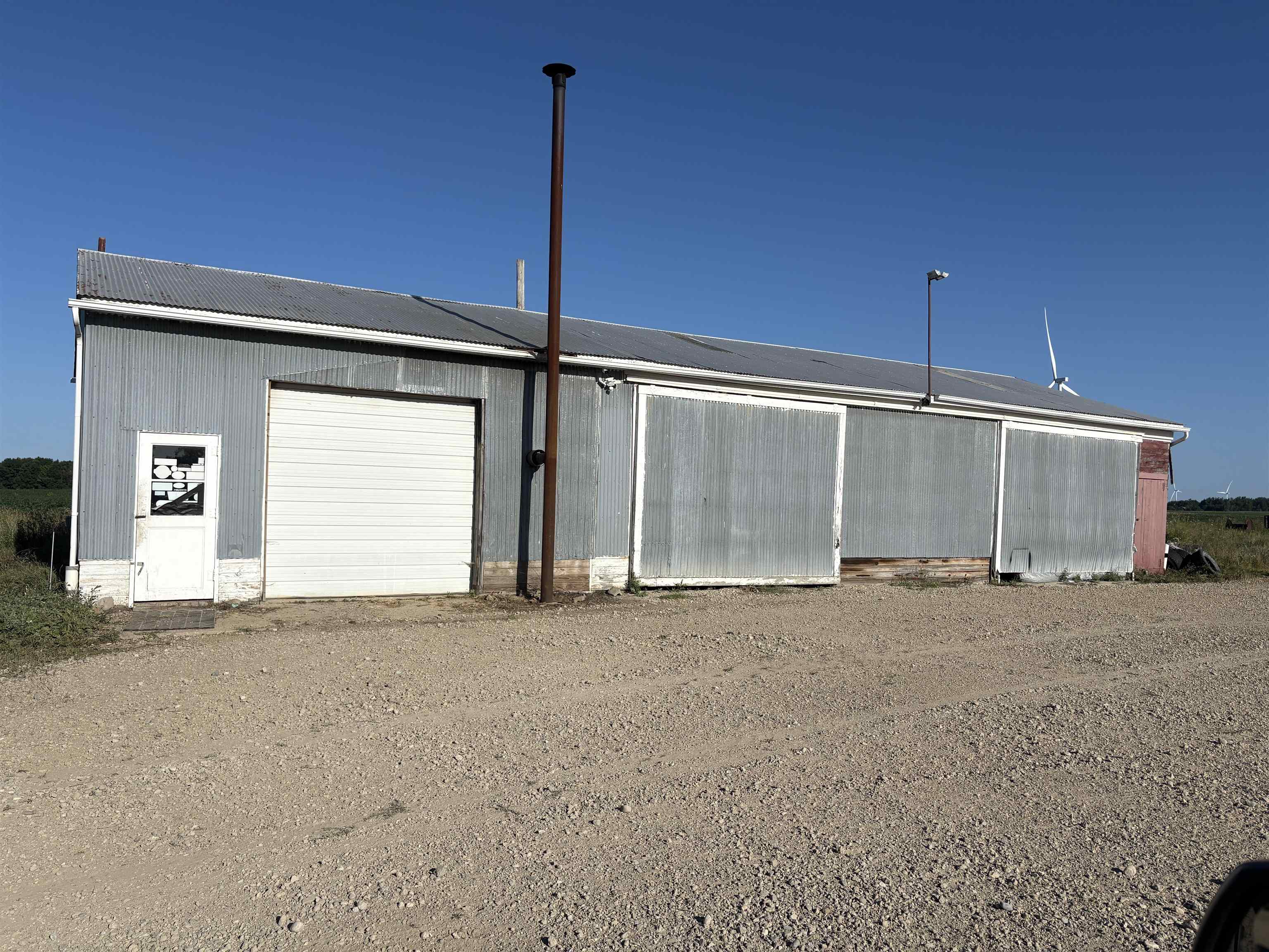 main property photo 20