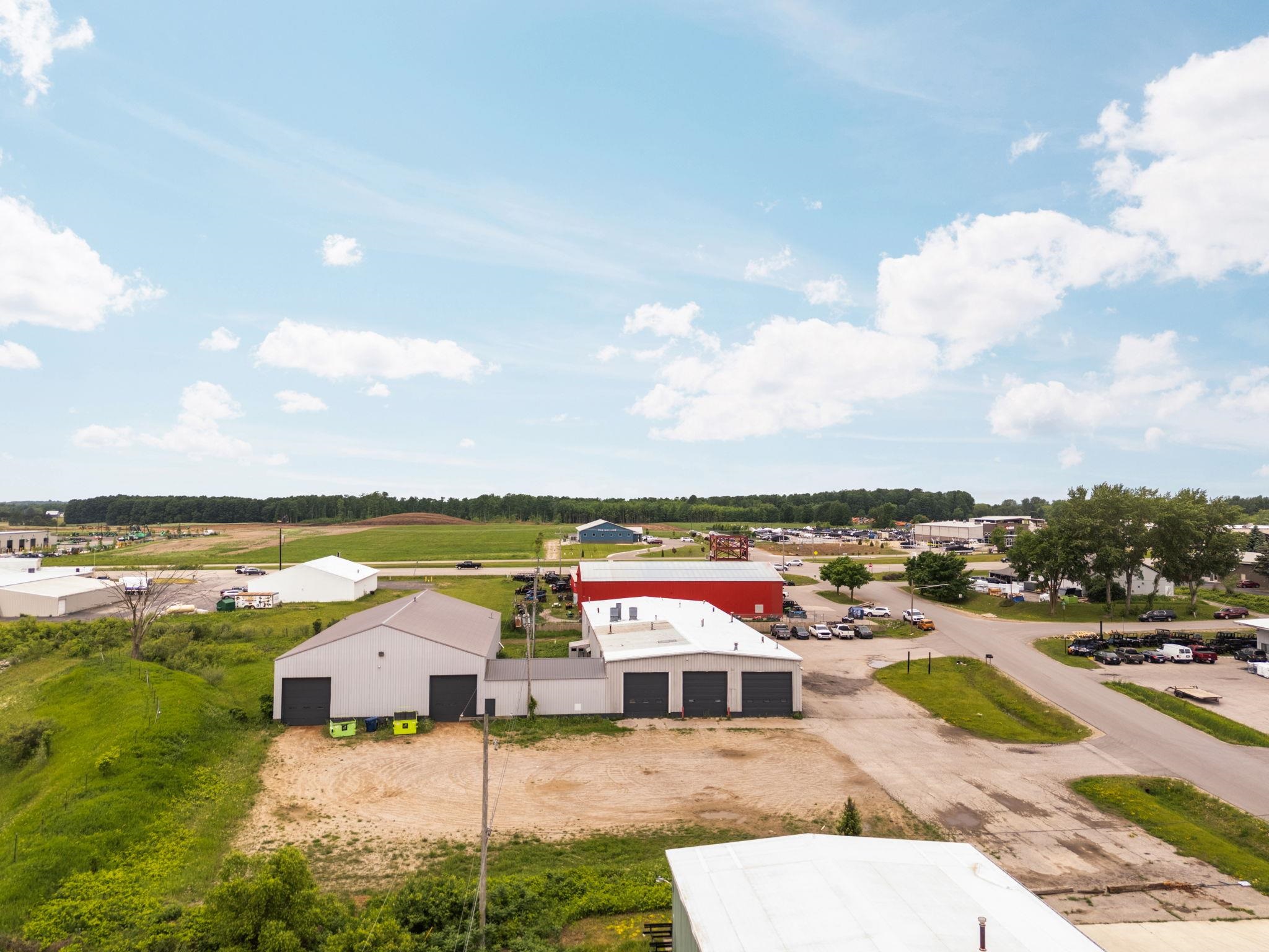 main property photo 13