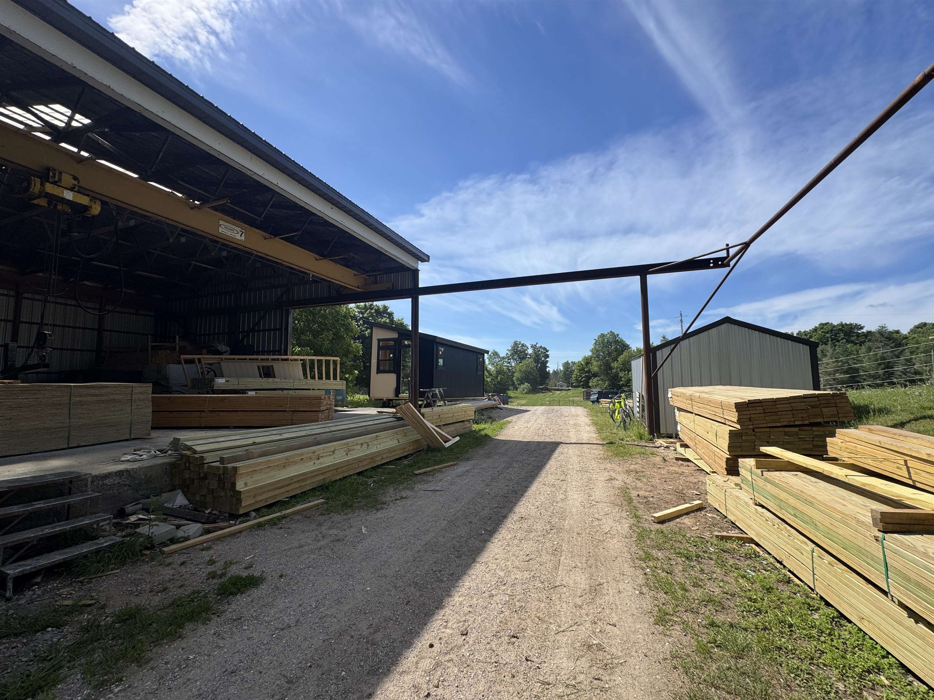 main property photo 34