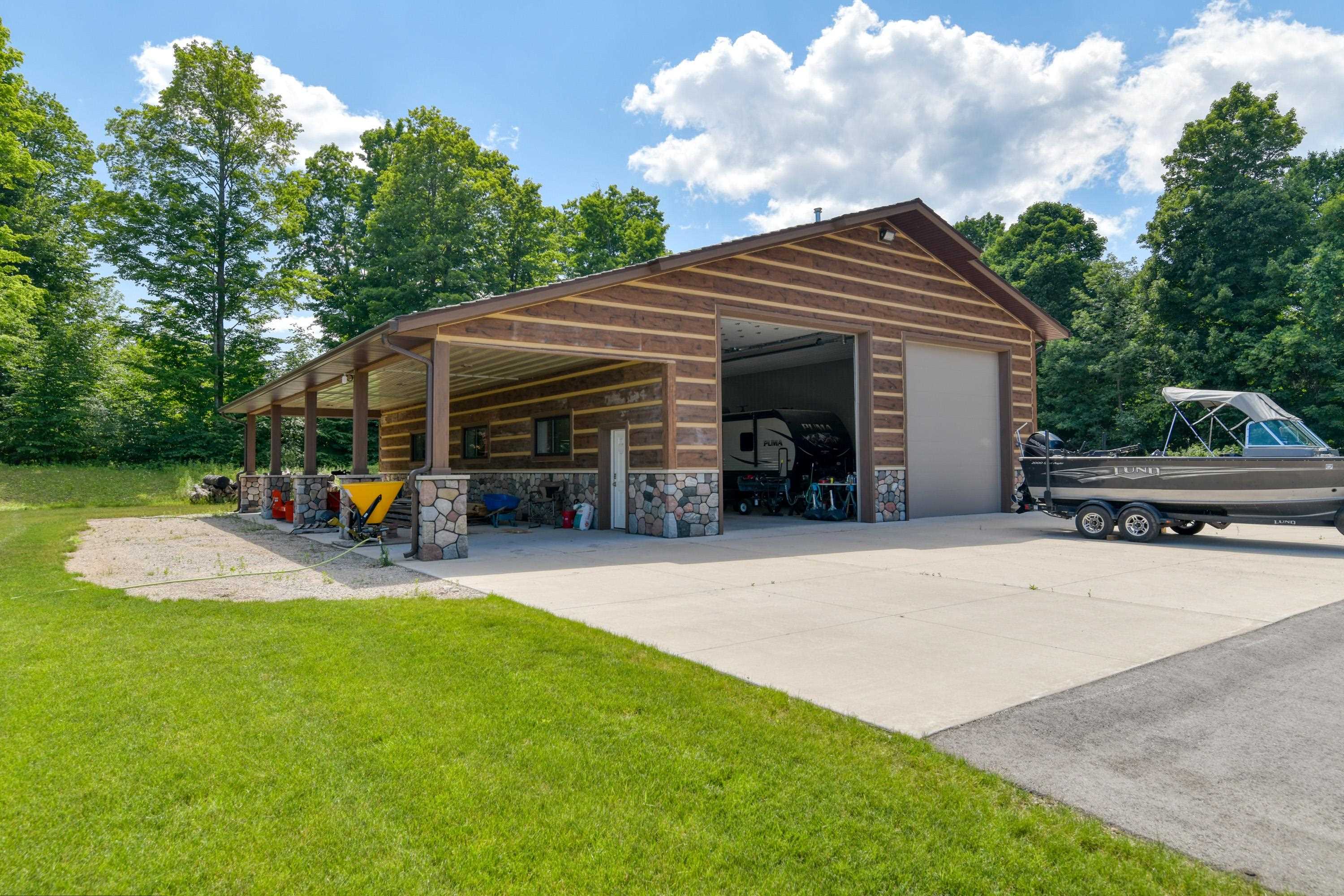 main property photo 52