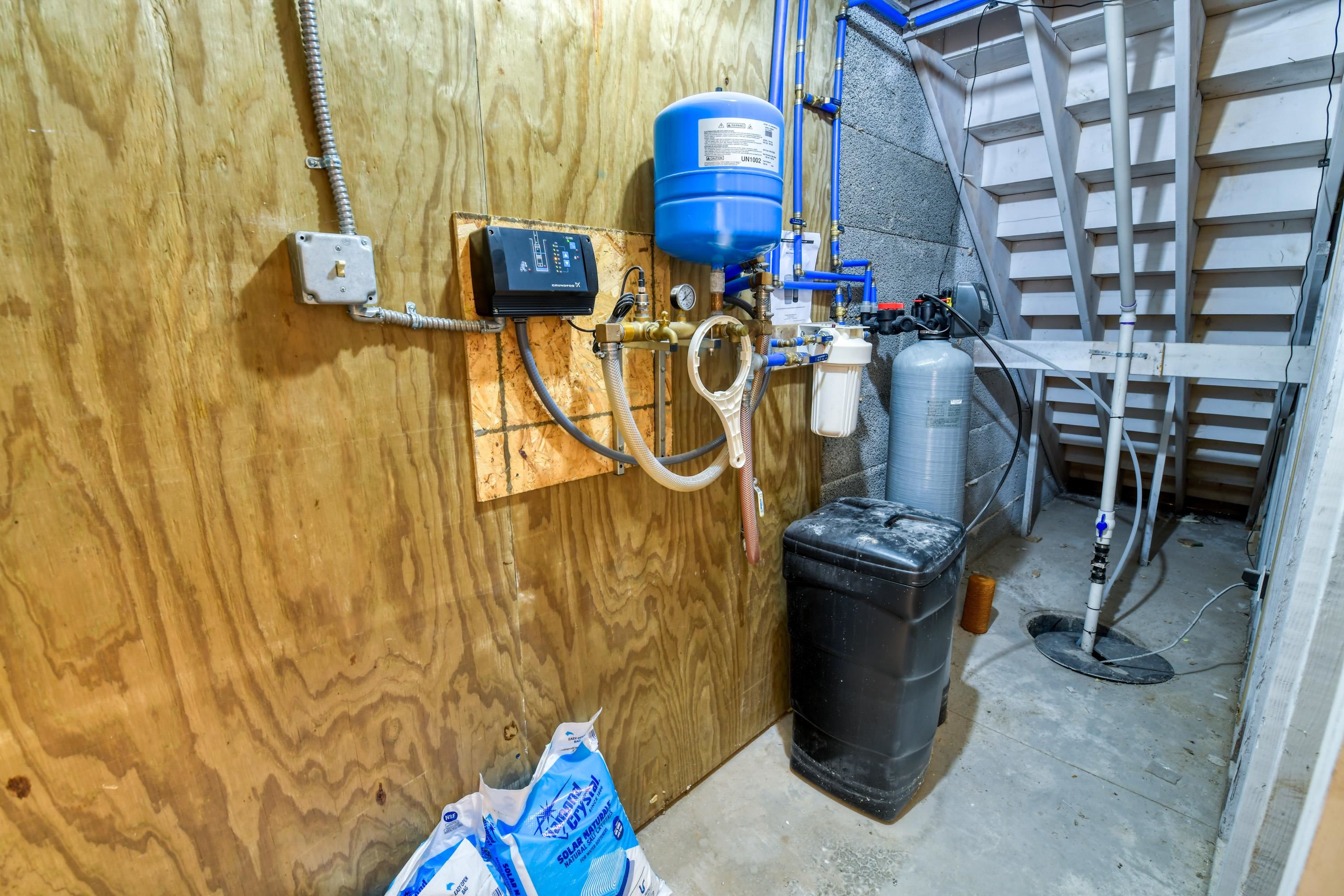 main property photo 59