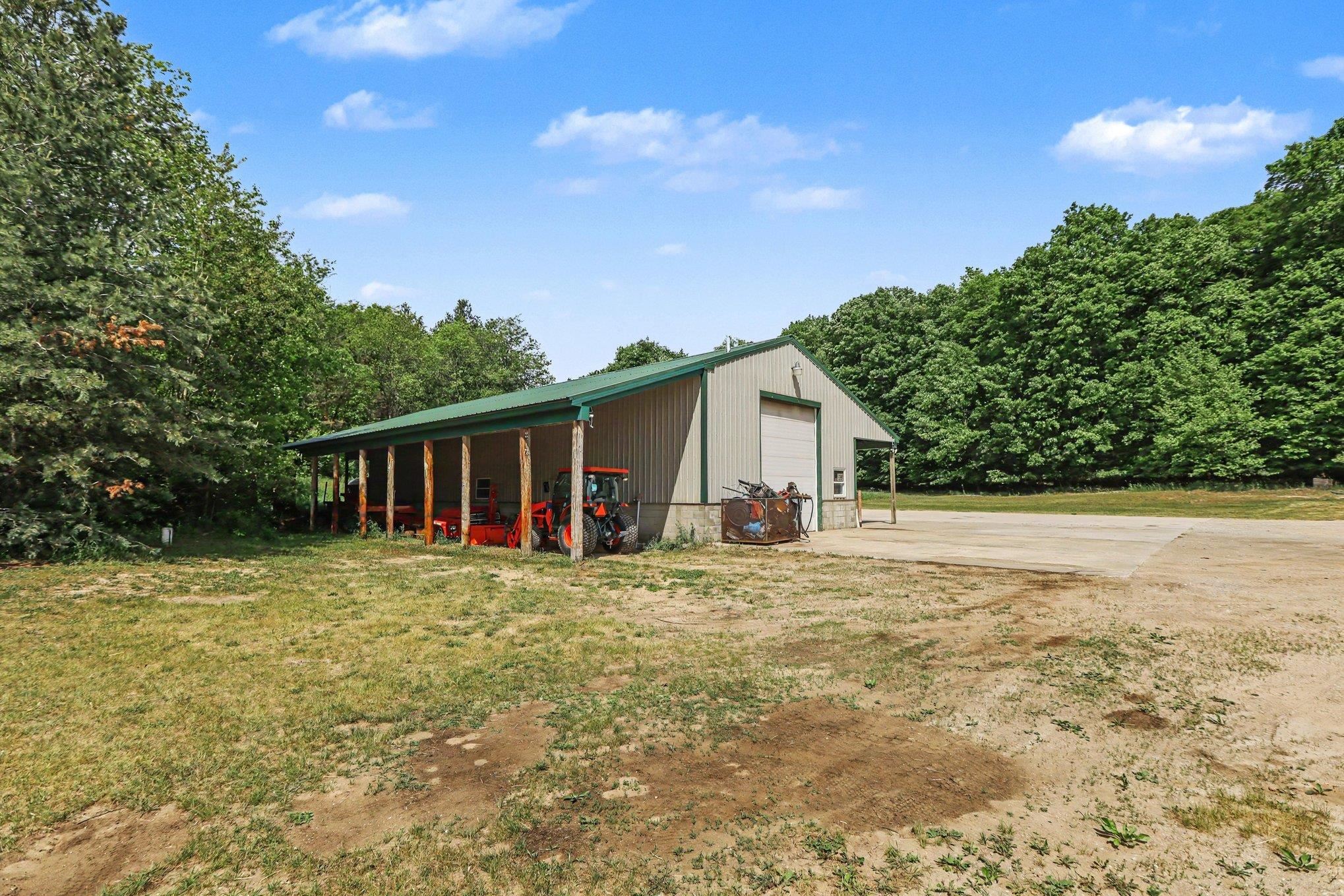 main property photo 48