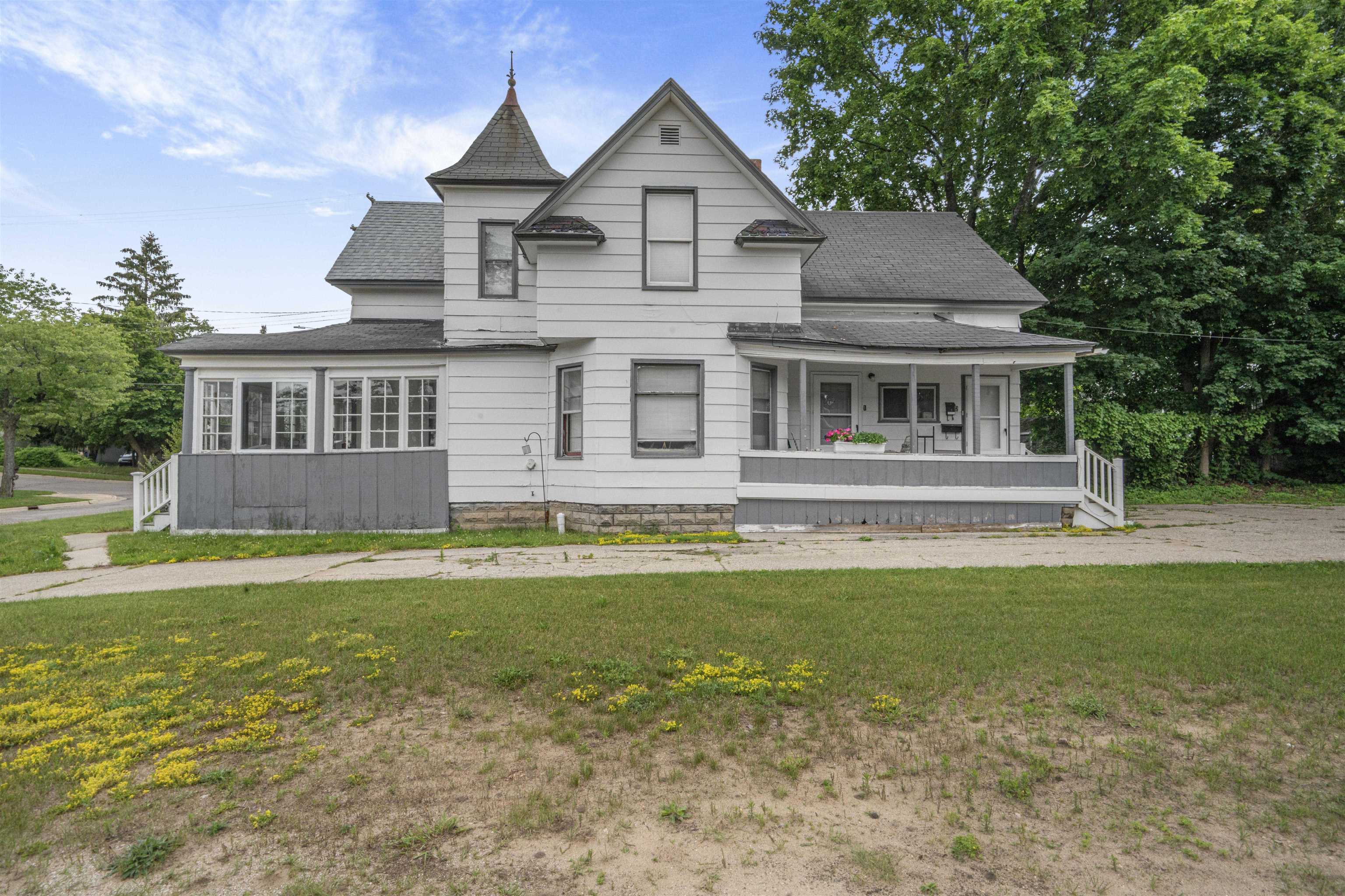 main property photo 4