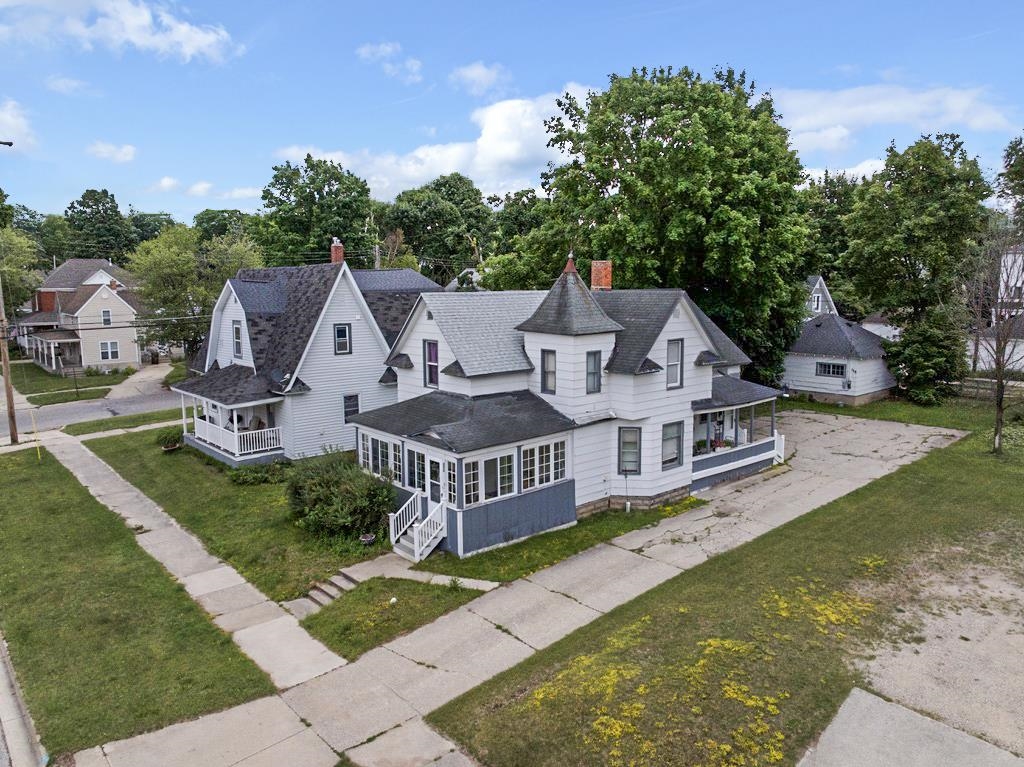 main property photo 28