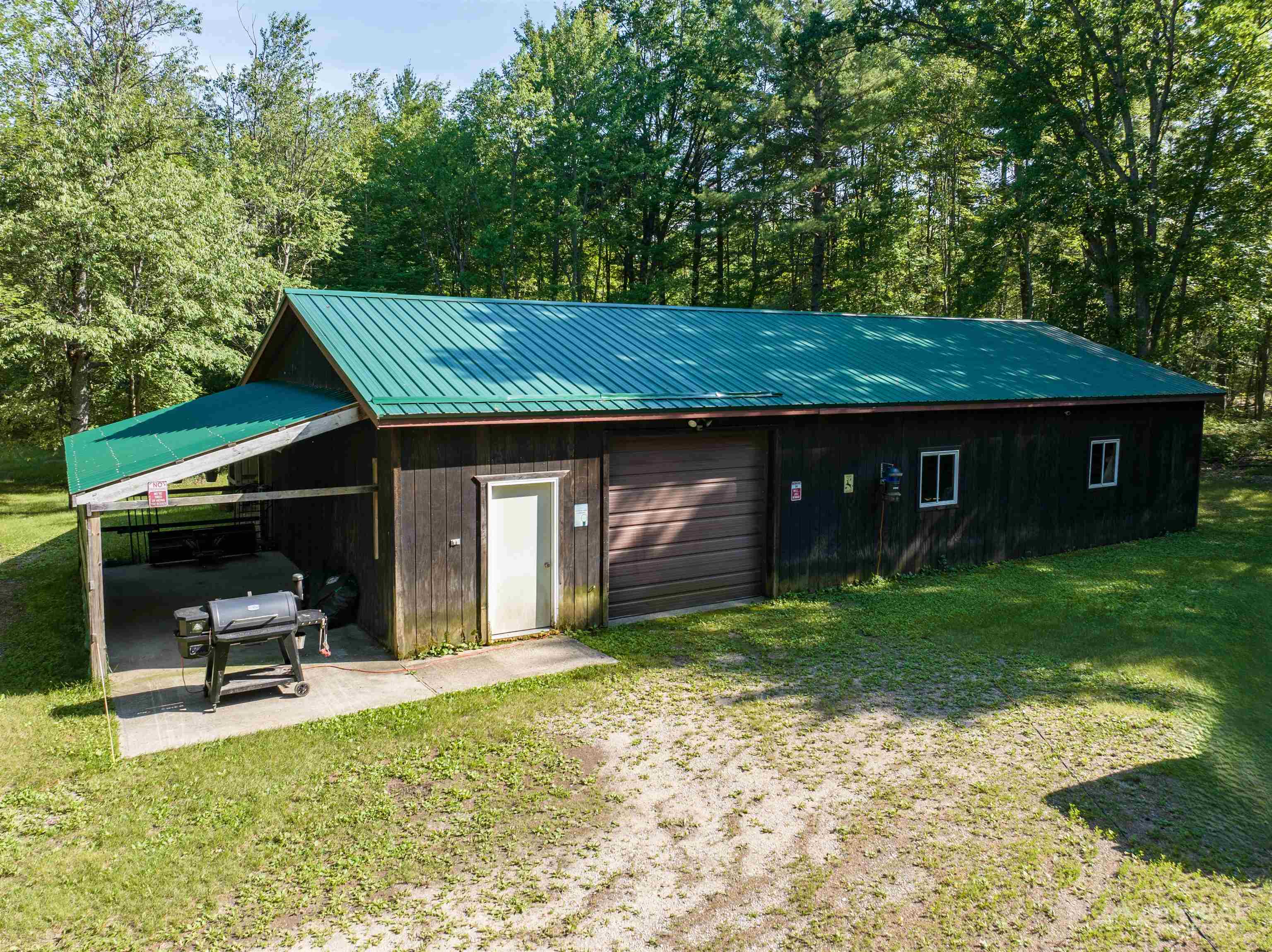 main property photo 92