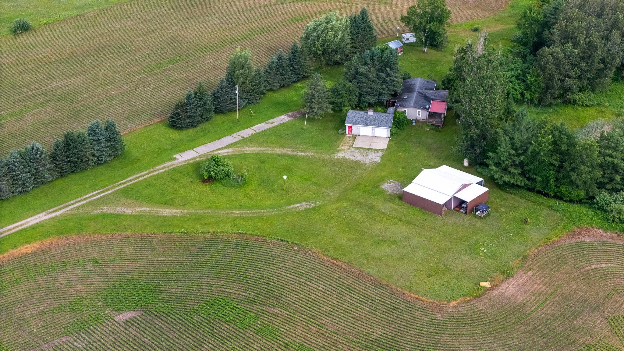 main property photo 9