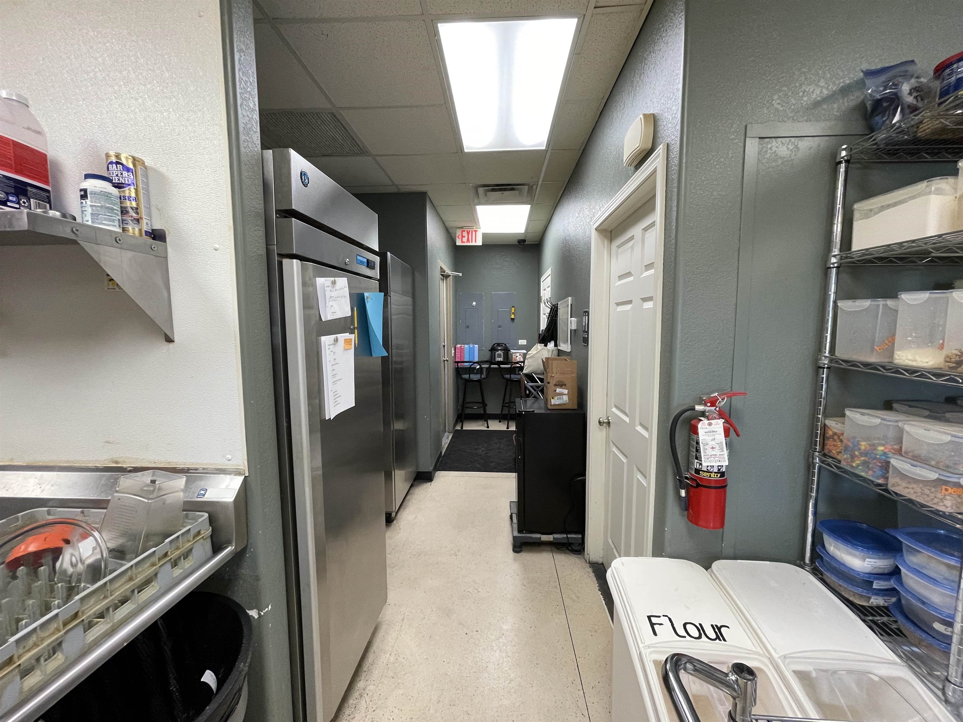 main property photo 16