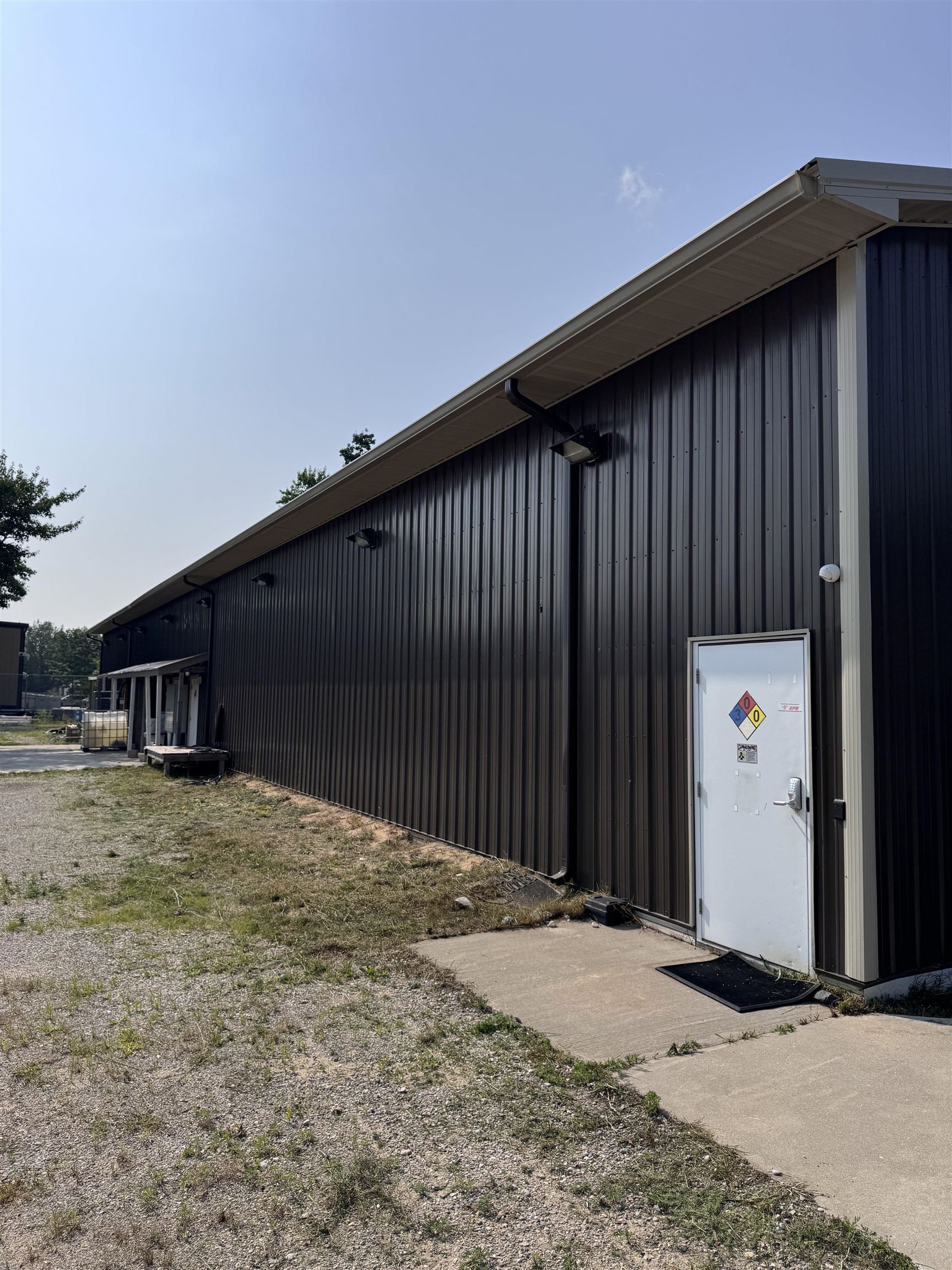main property photo 50