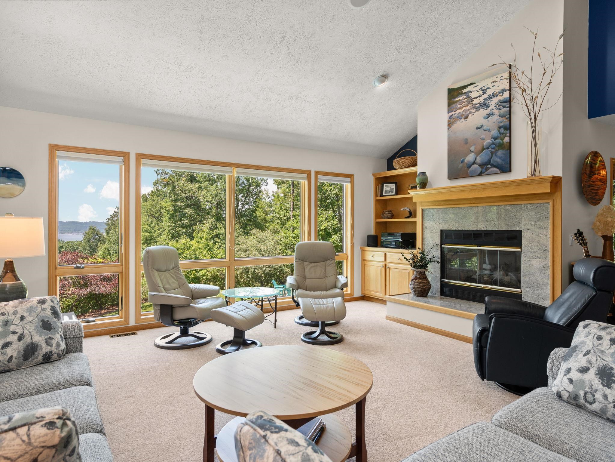property viewer photo 5