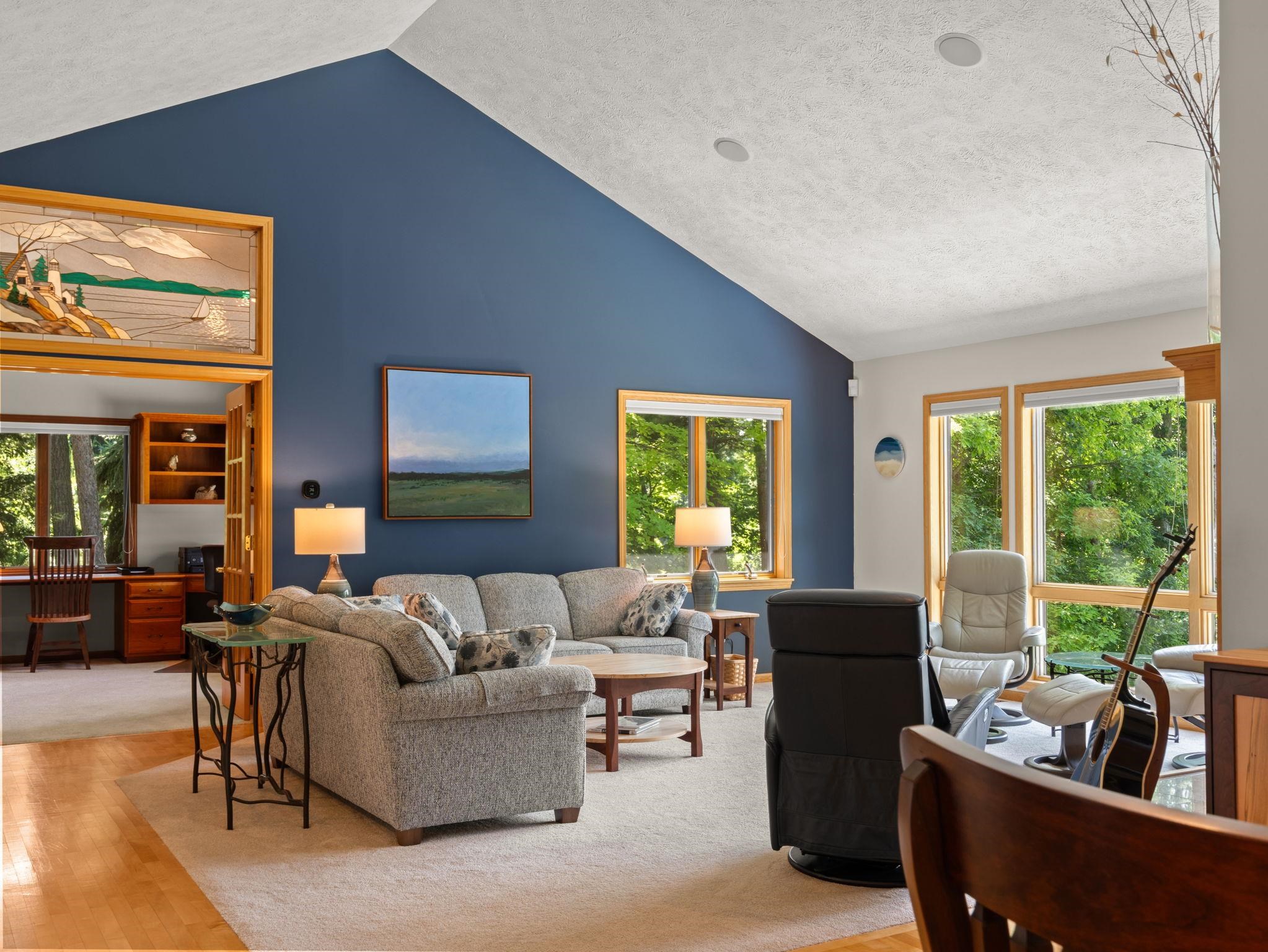 property viewer photo 7