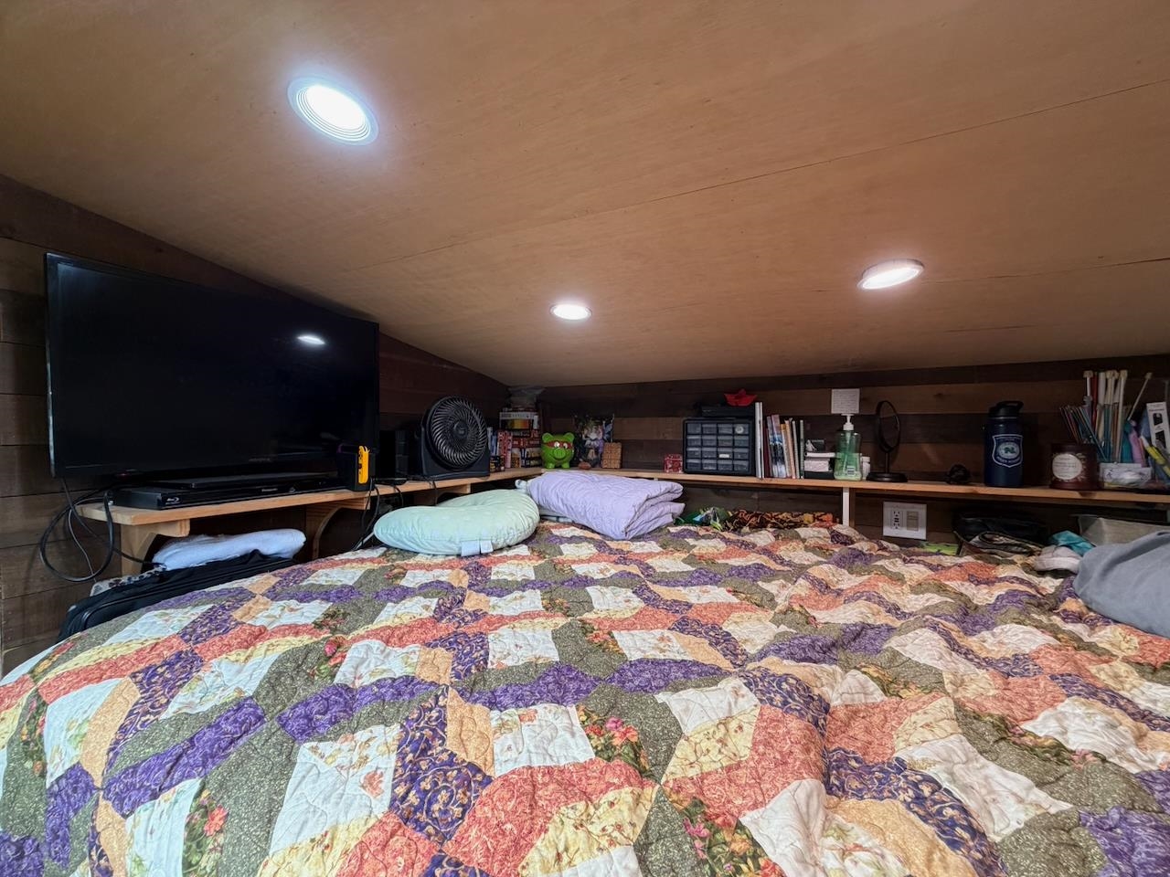 main property photo 28