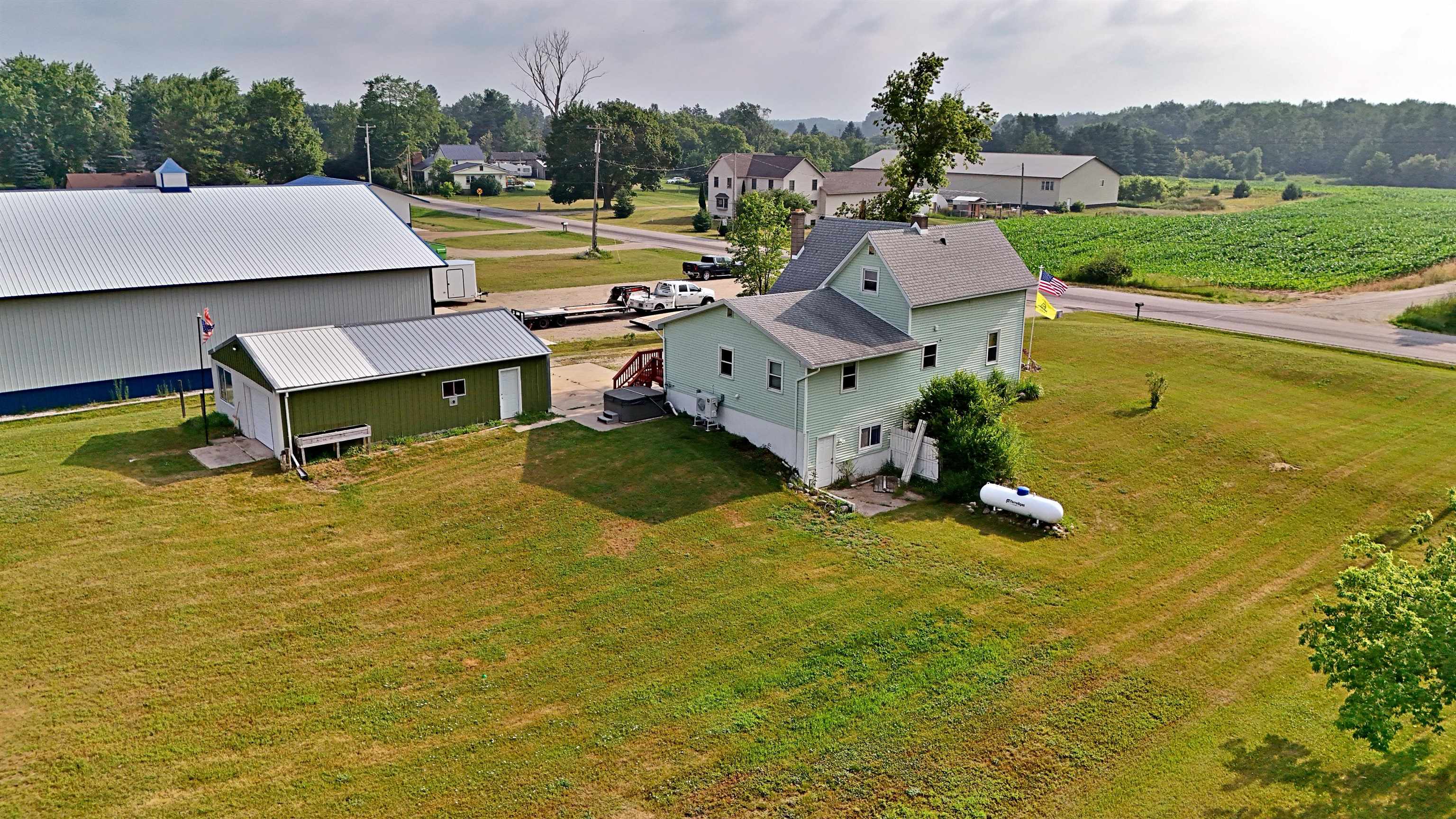 main property photo 46