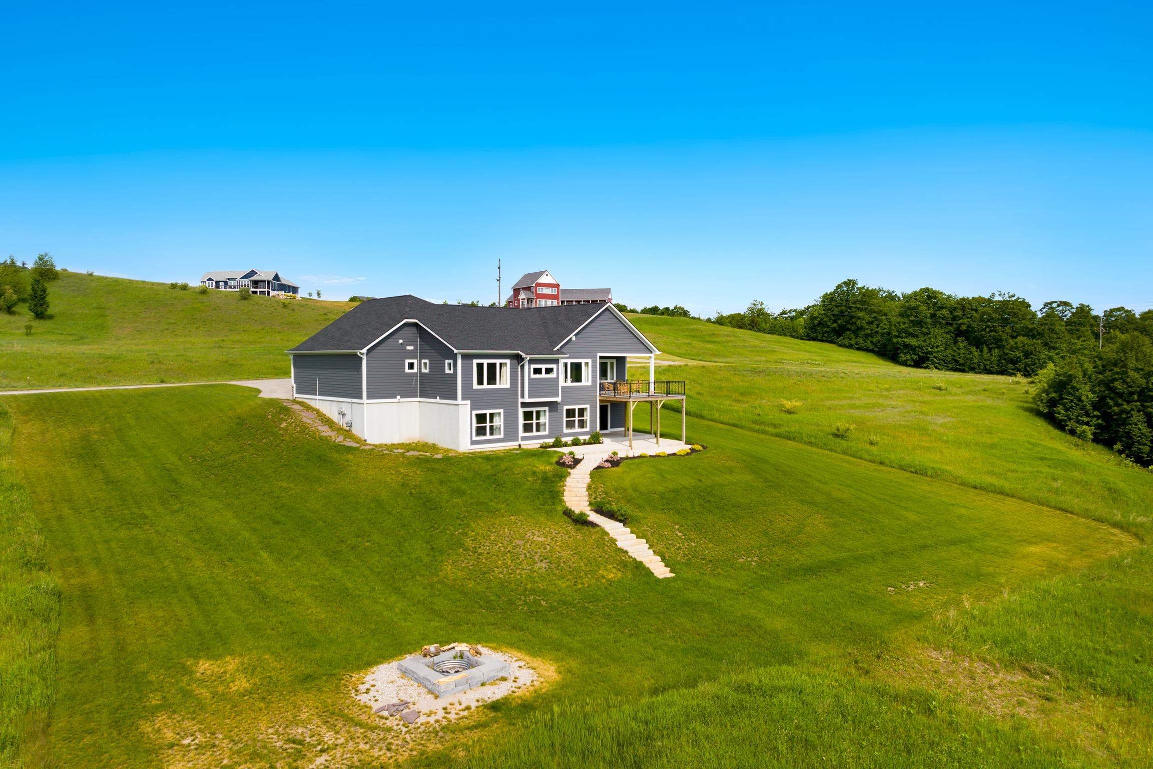 main property photo 50