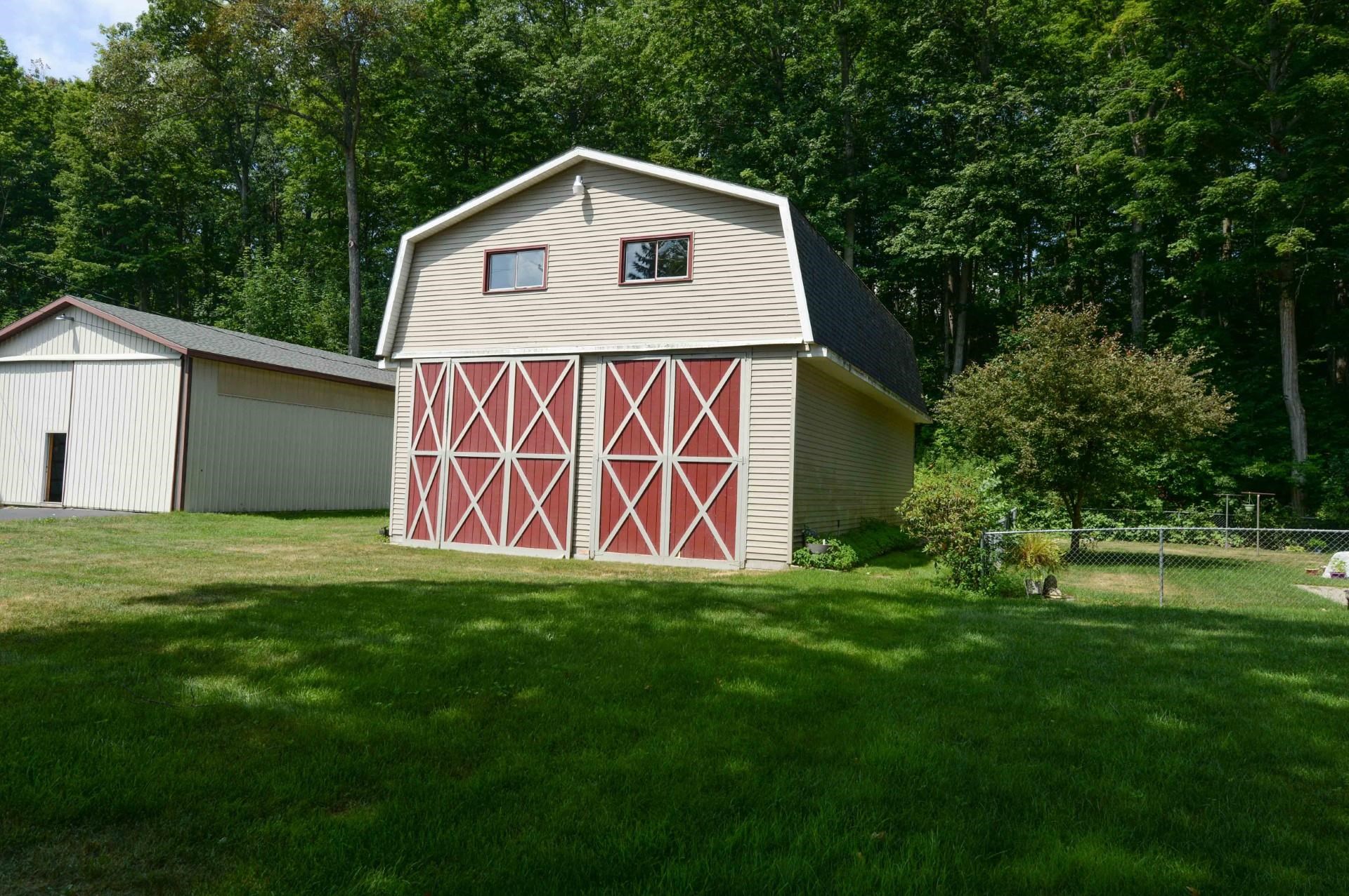 main property photo 81