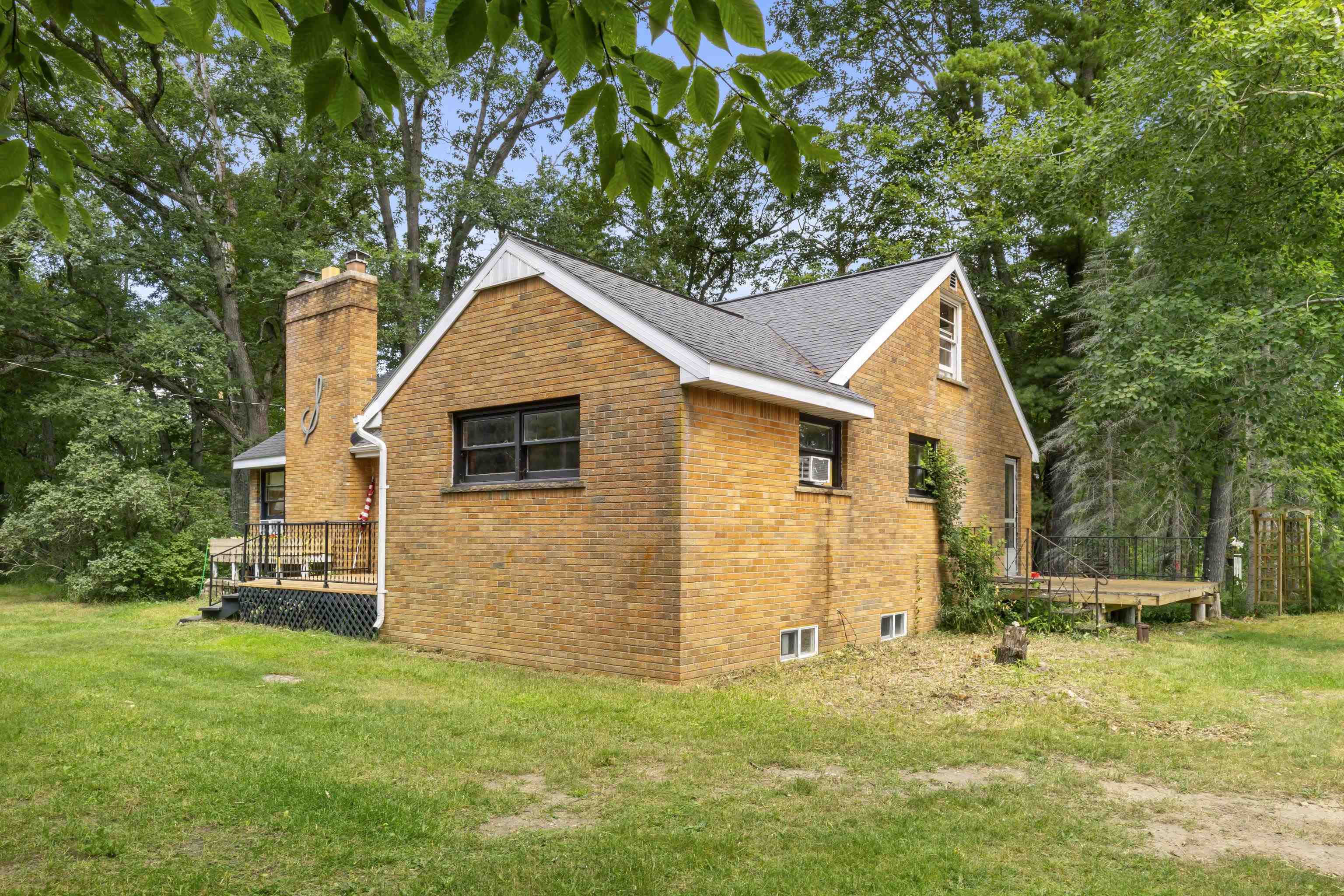main property photo 43
