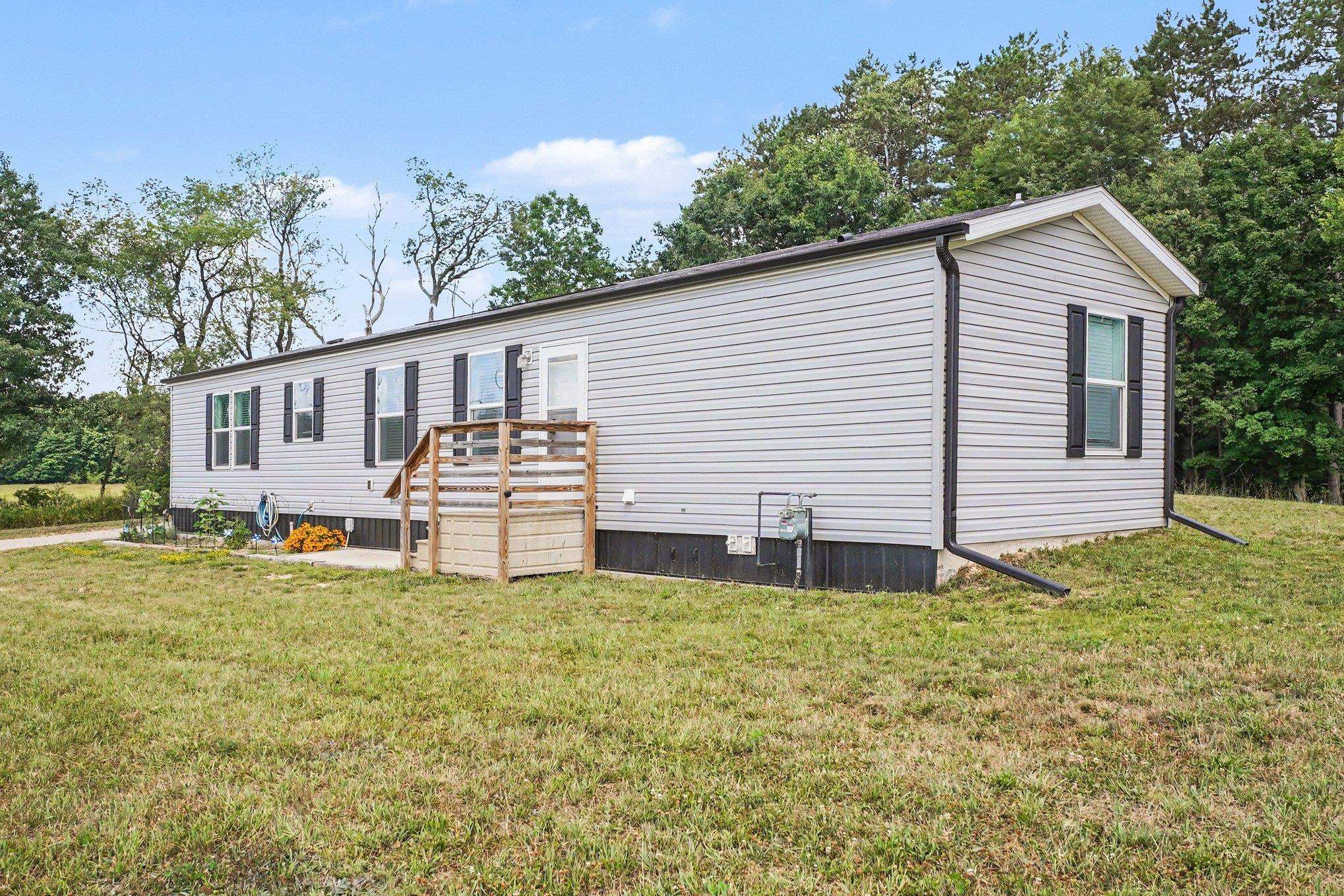 main property photo 30