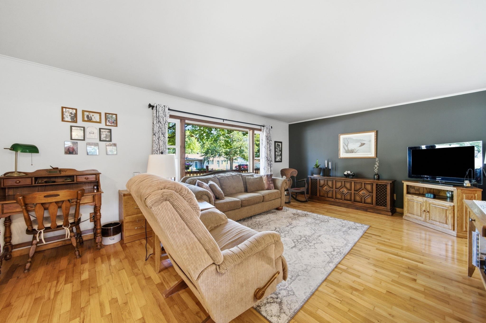 main property photo 17