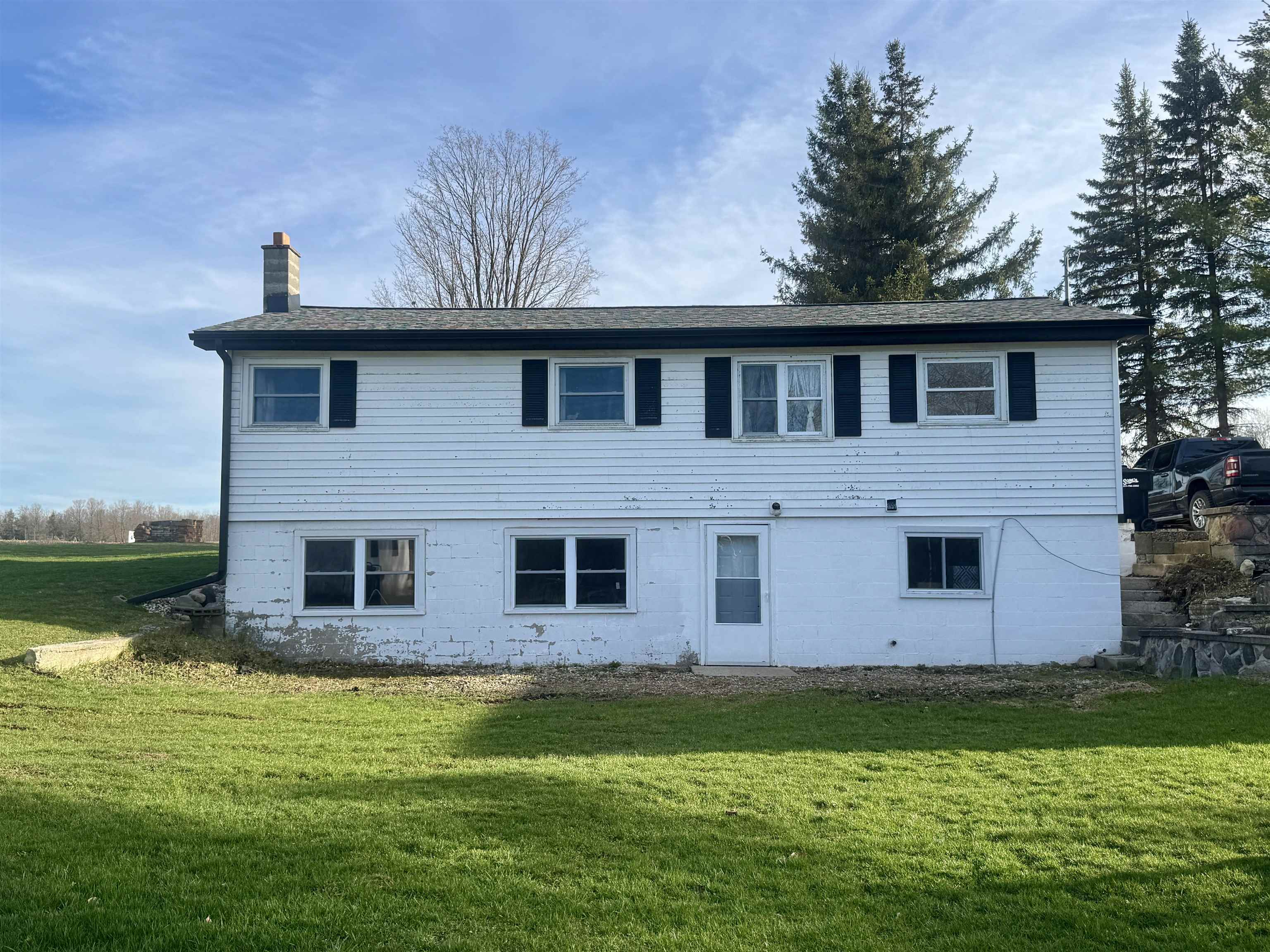 main property photo 47