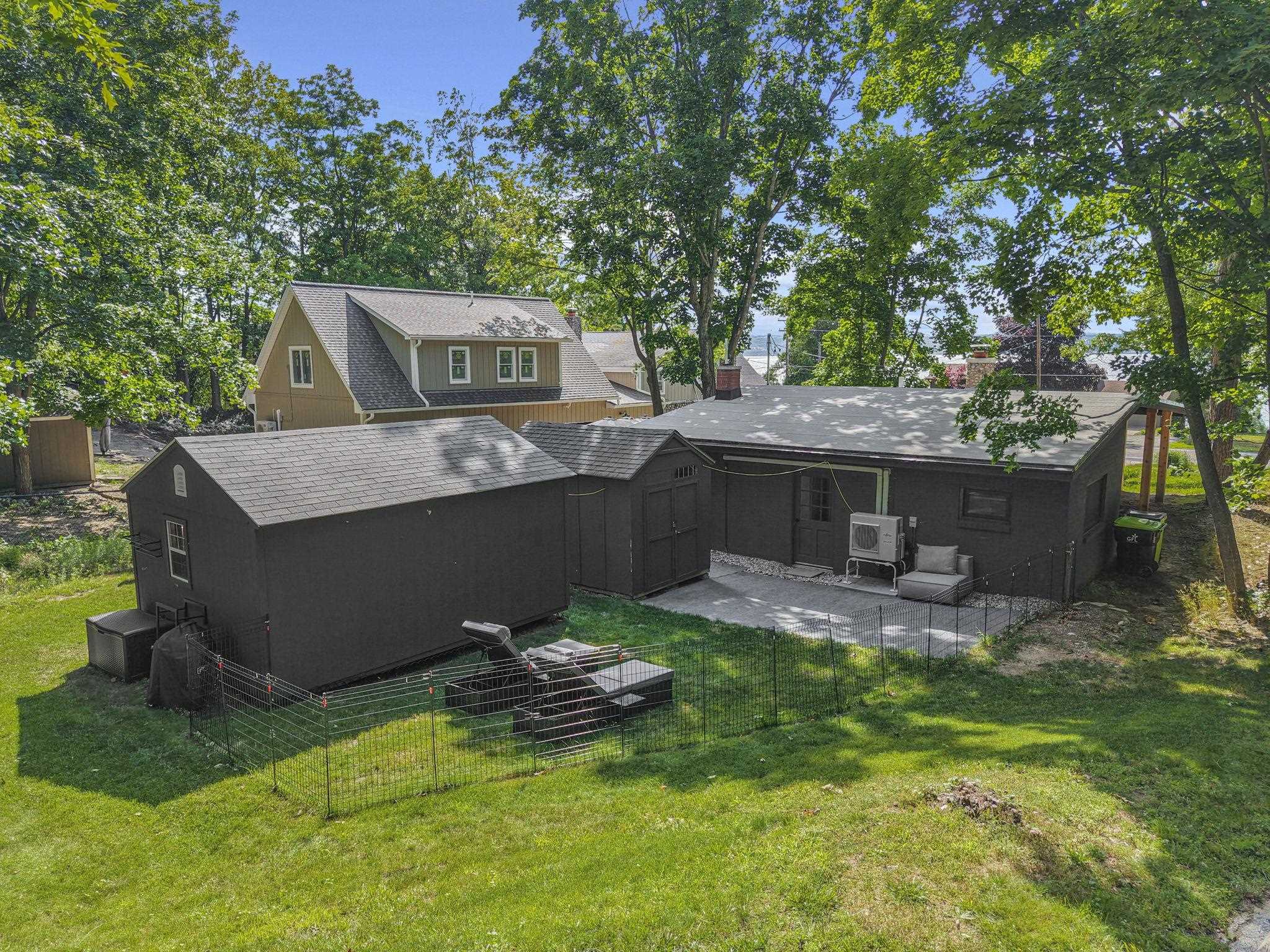 main property photo 59