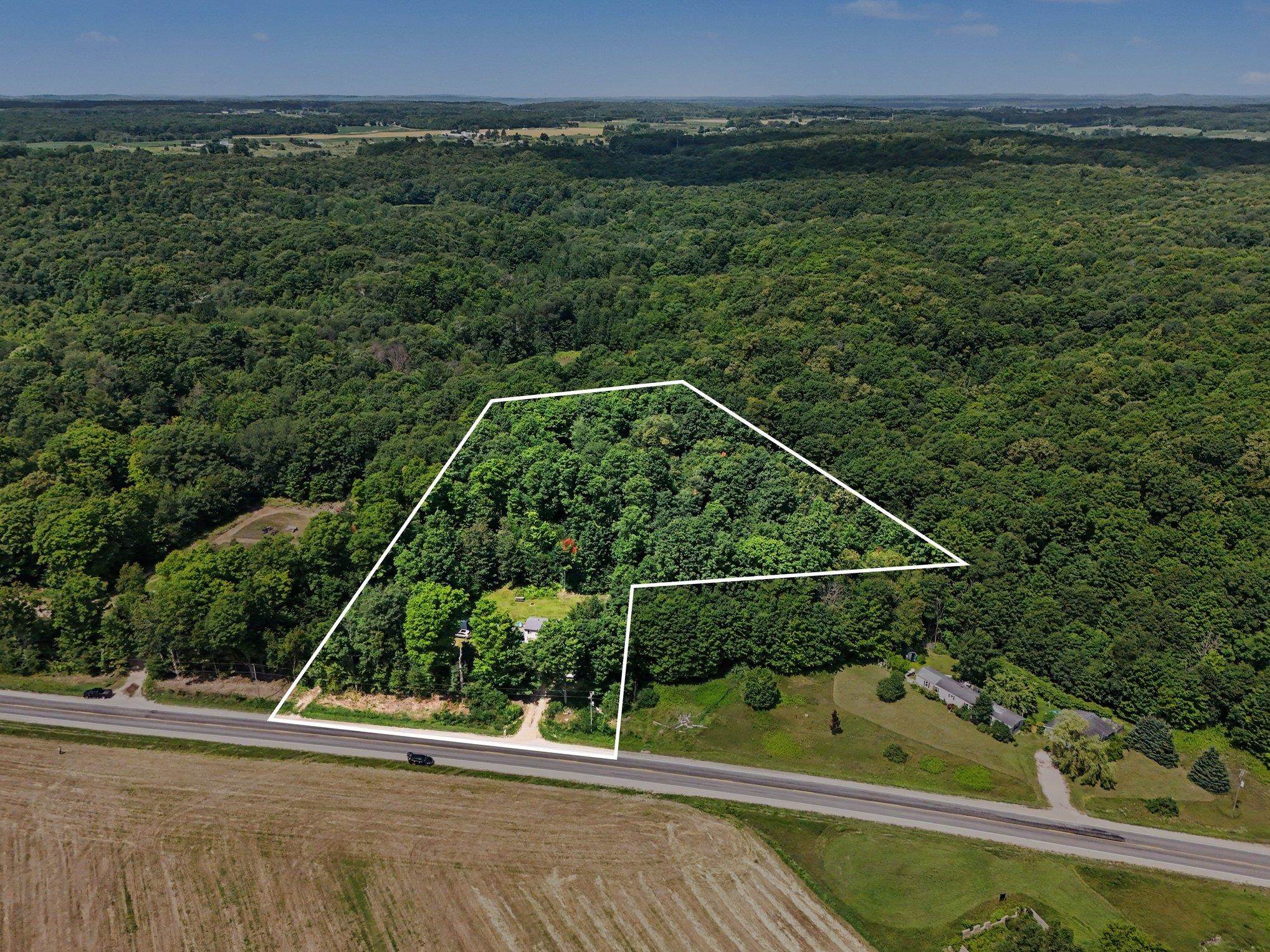 main property photo 17