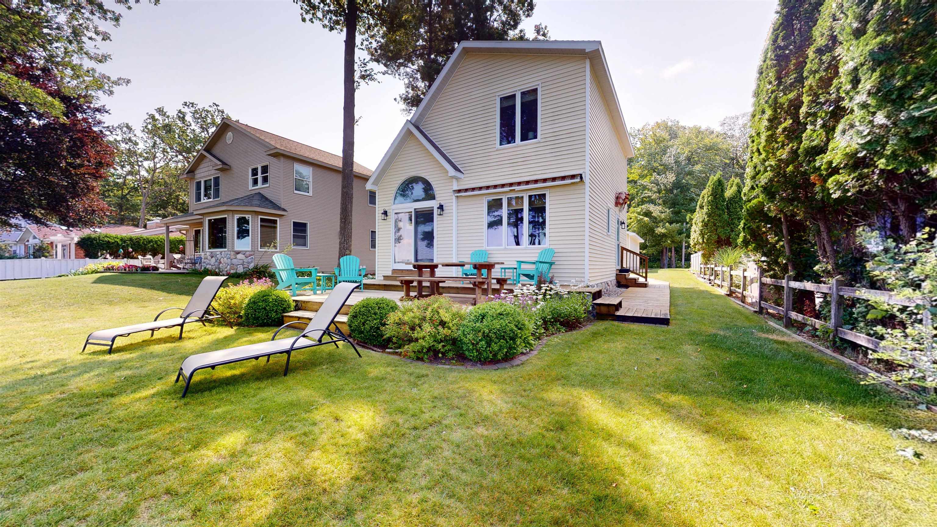 main property photo 18