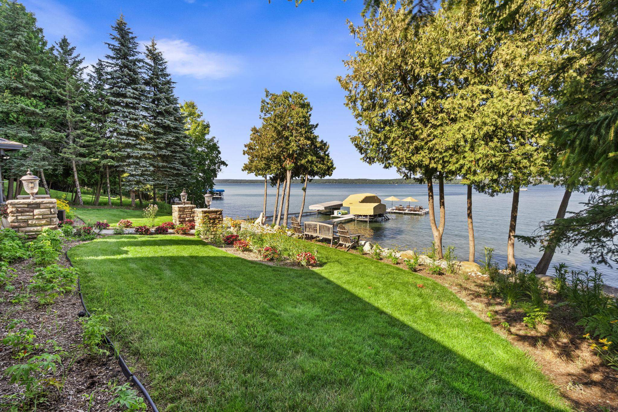 main property photo 78