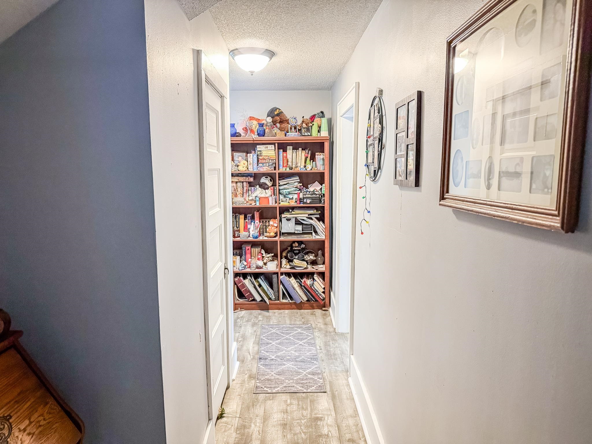 main property photo 28