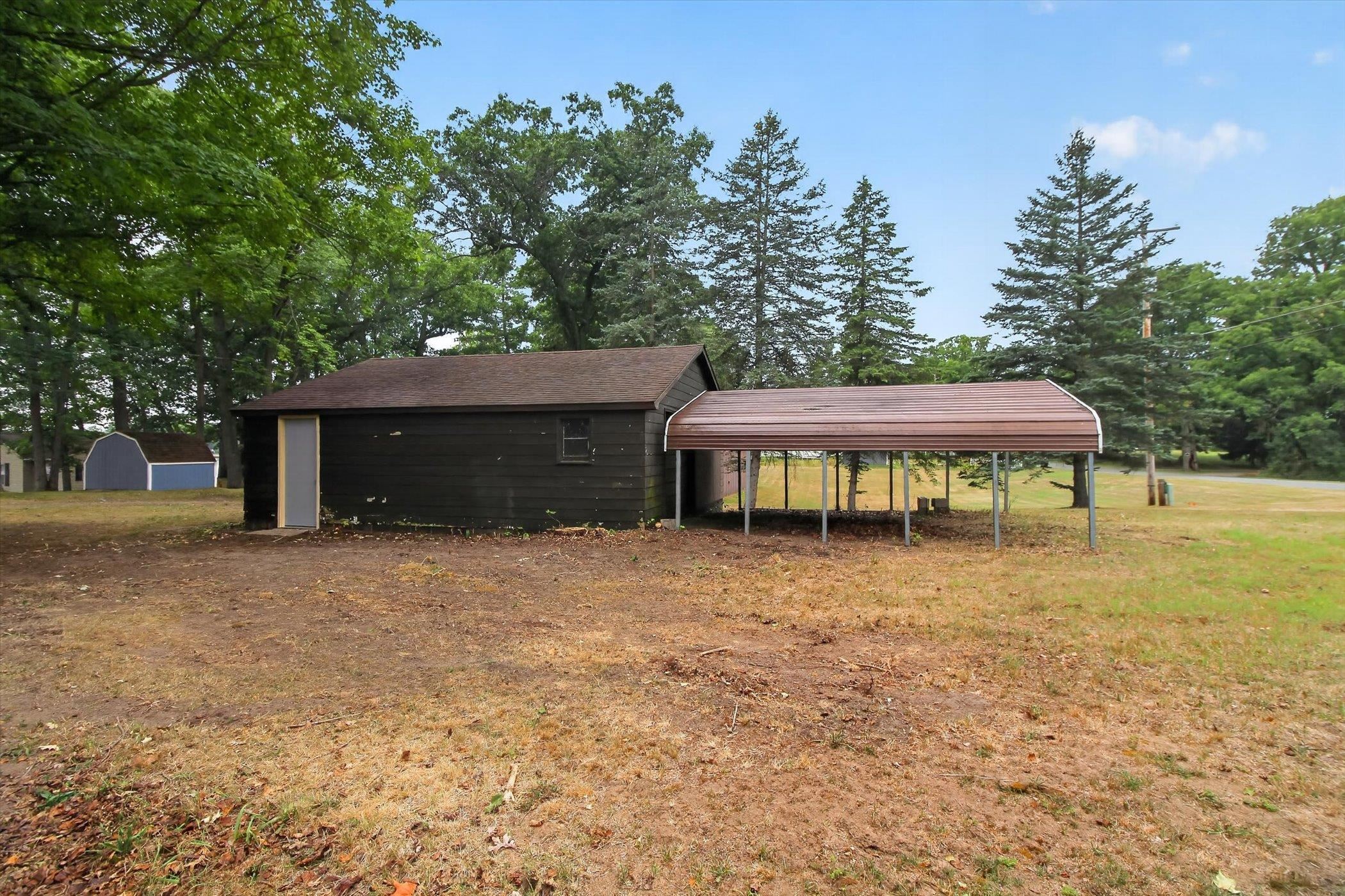 main property photo 47