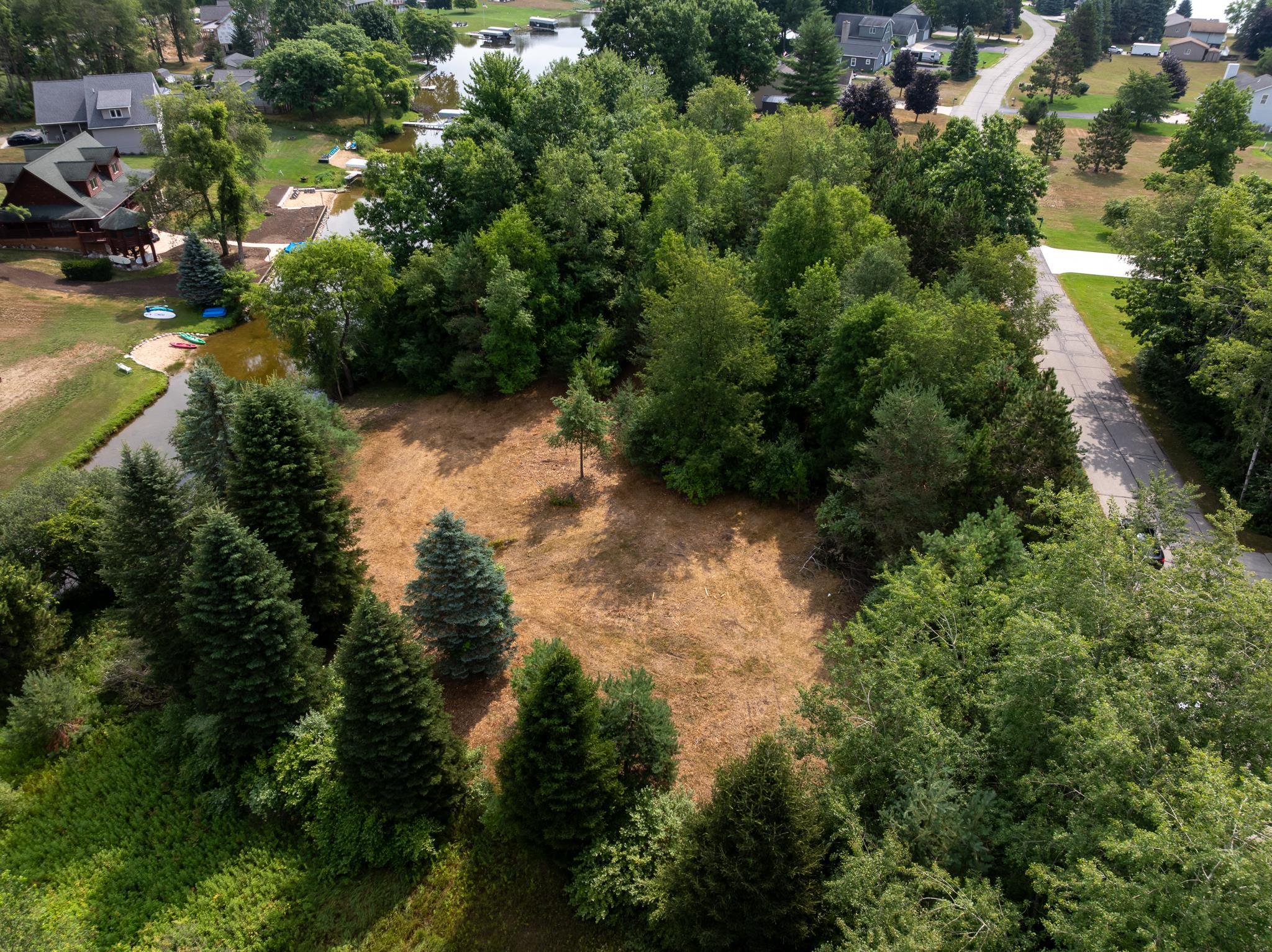 main property photo 24