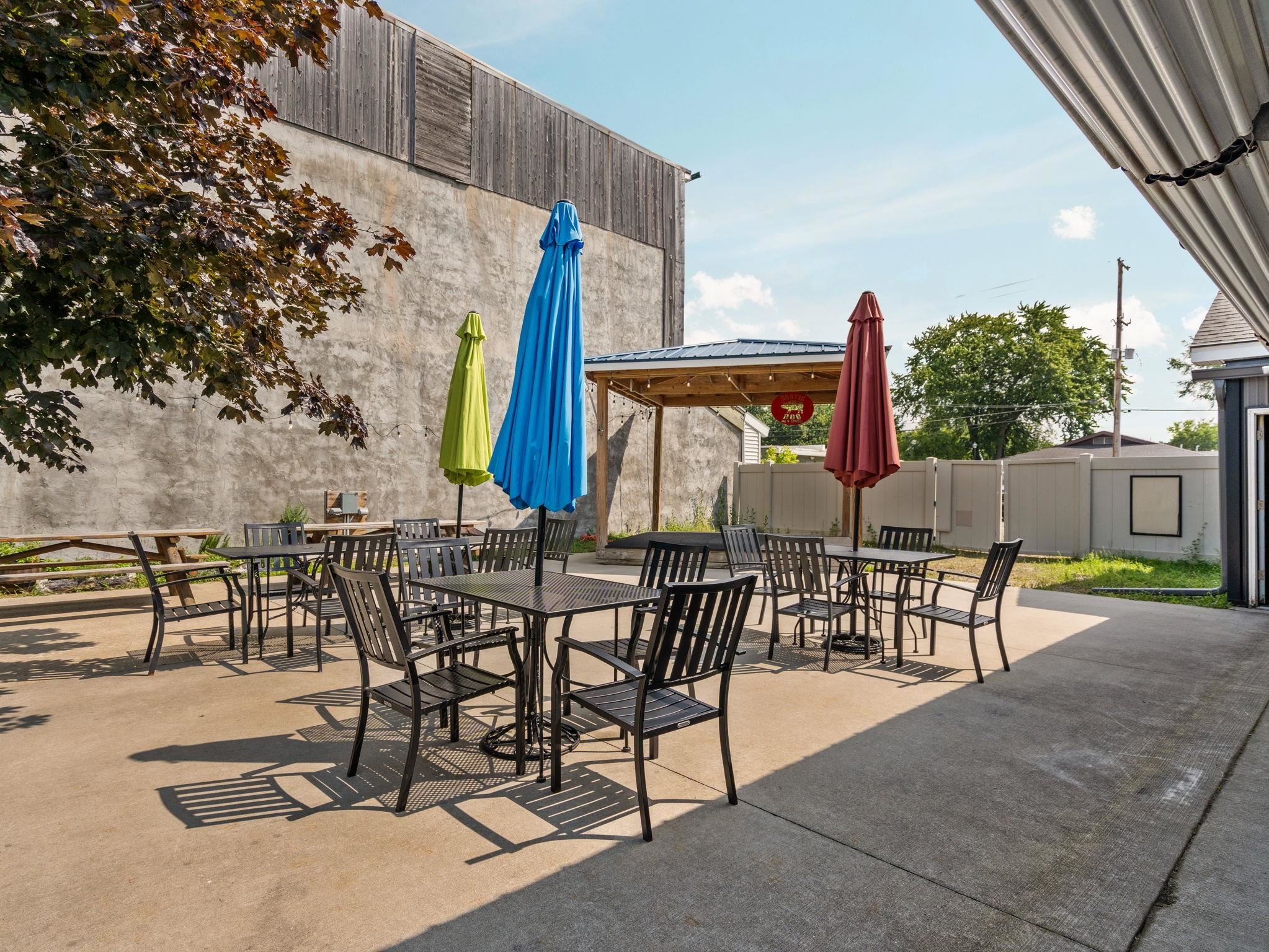 main property photo 10