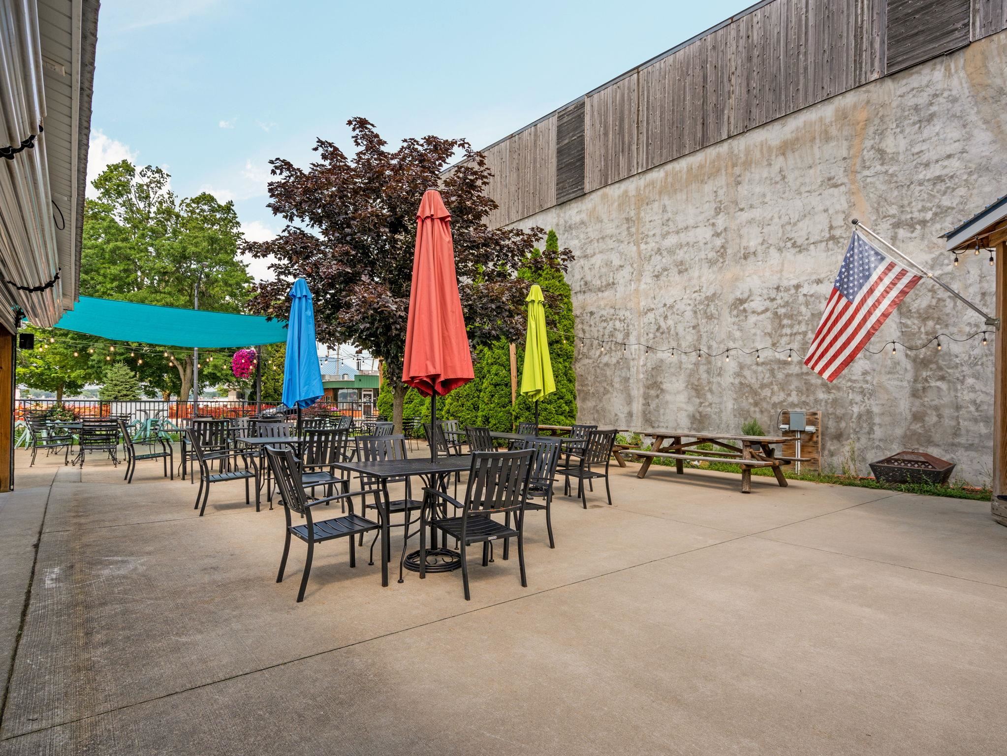main property photo 33