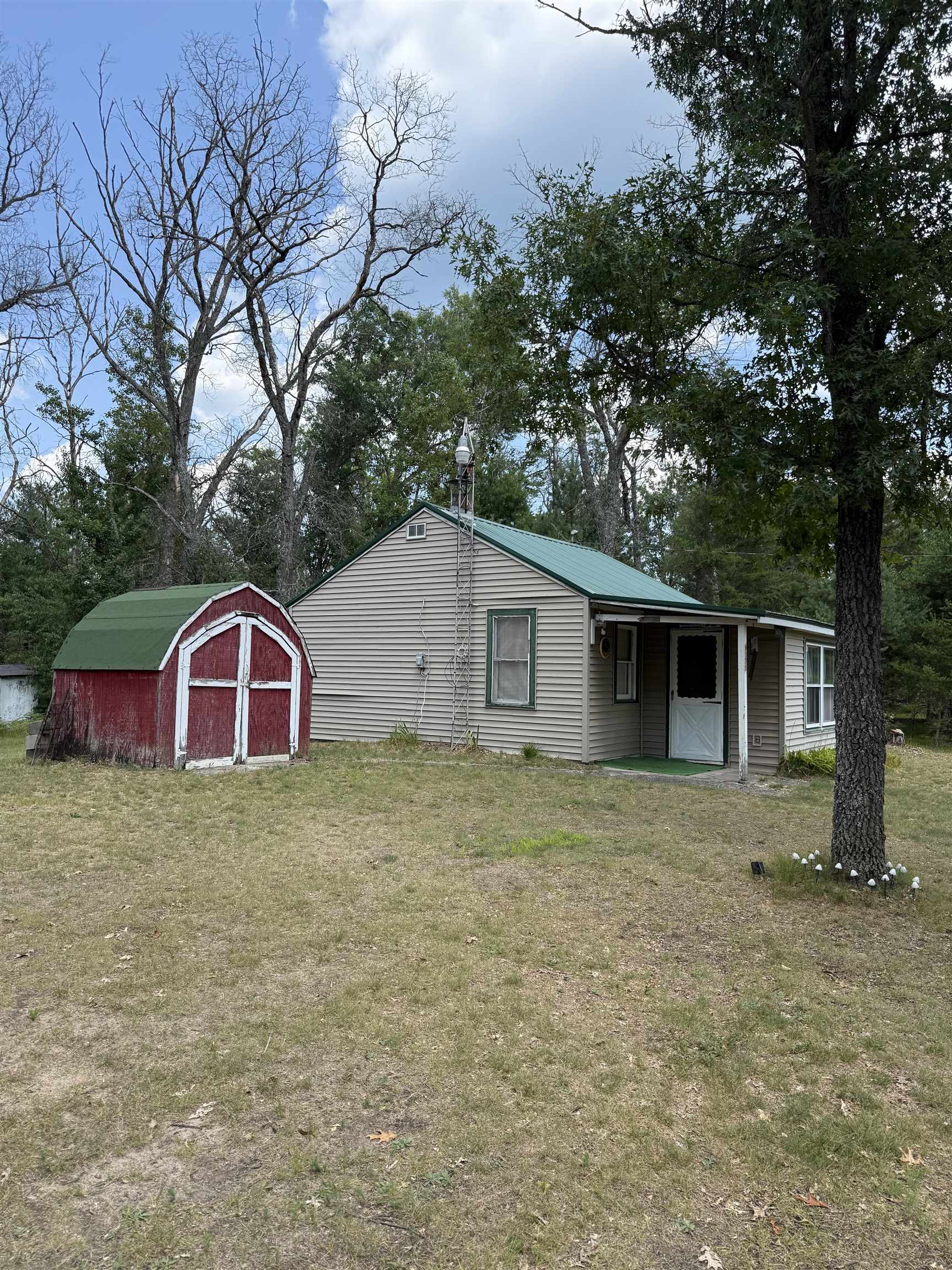 main property photo 23