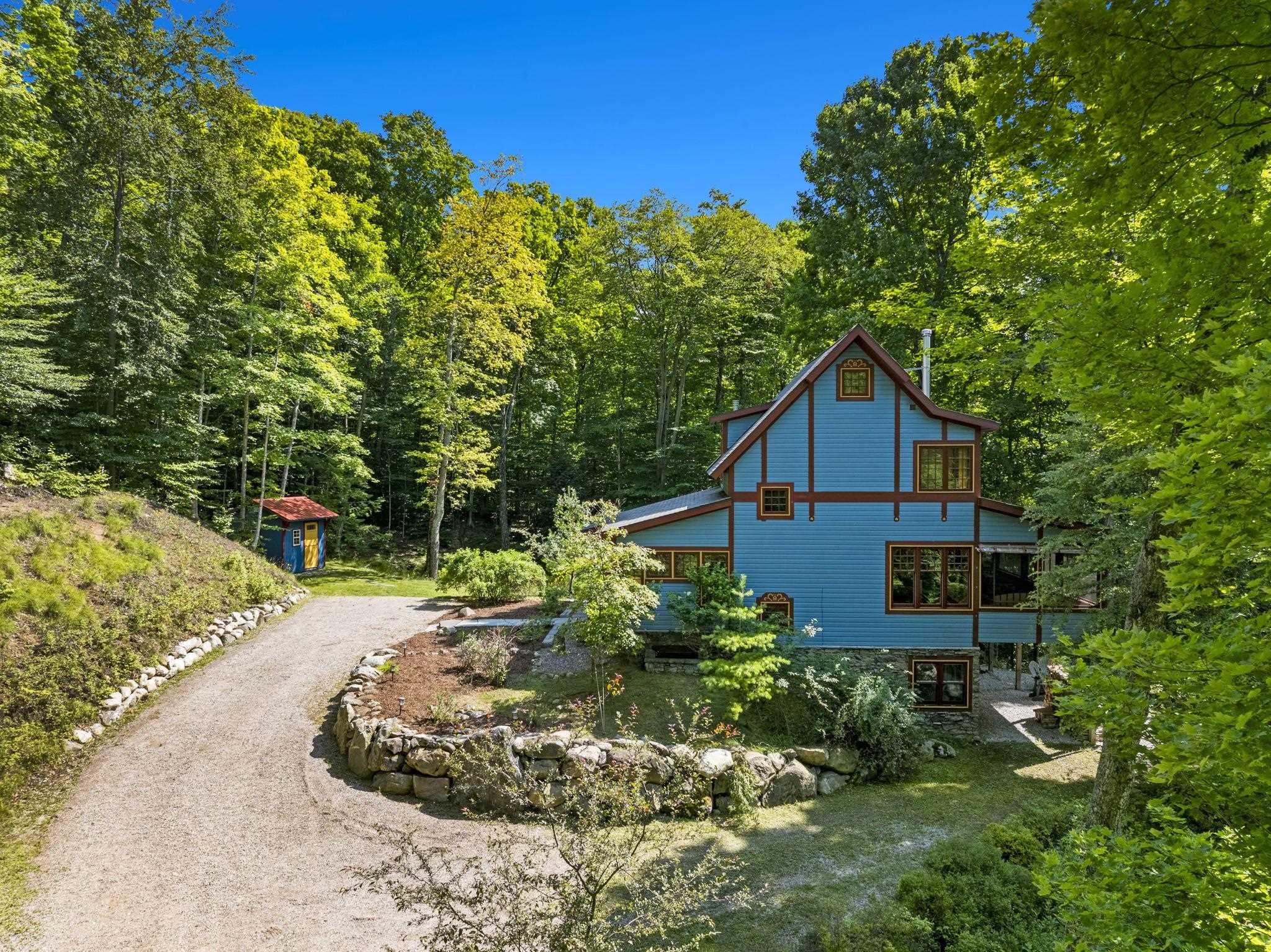 main property photo 13