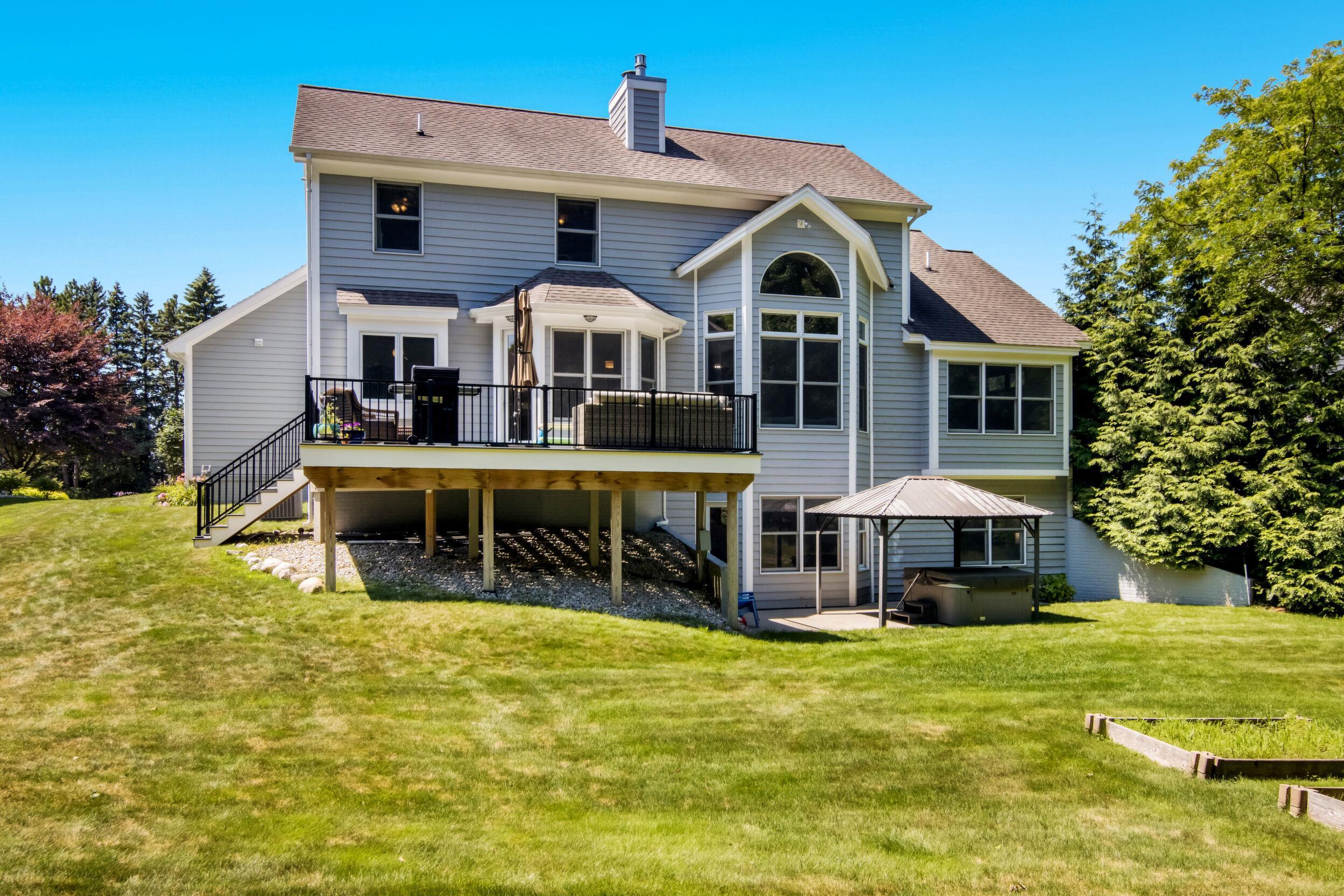 main property photo 3