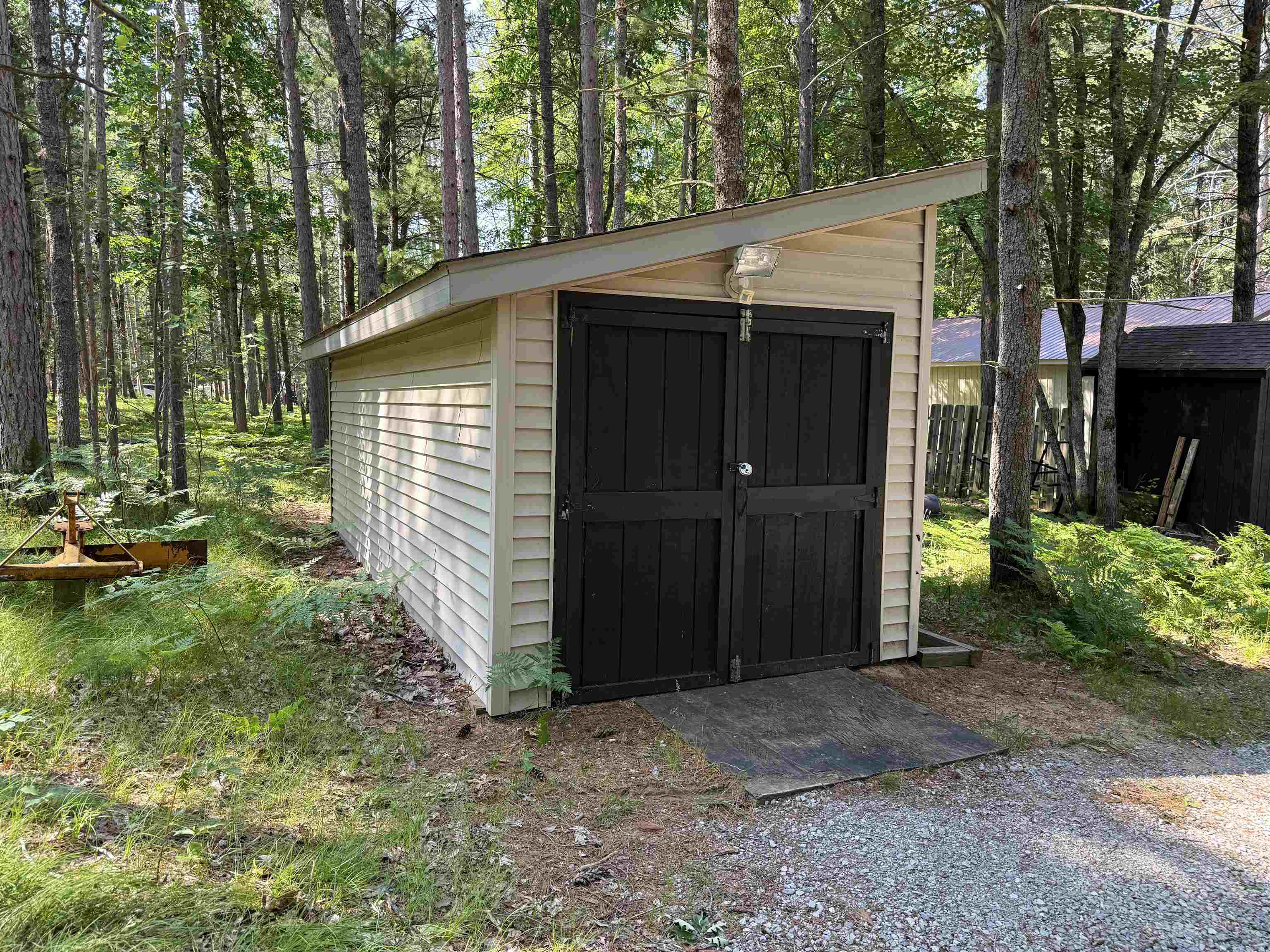 main property photo 57