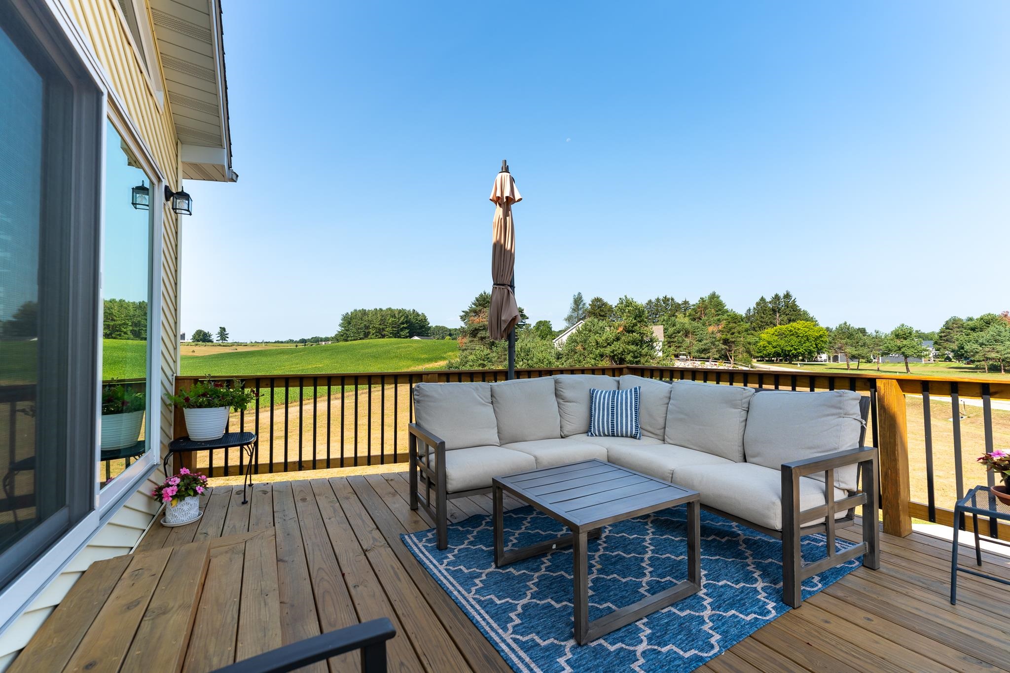 main property photo 57