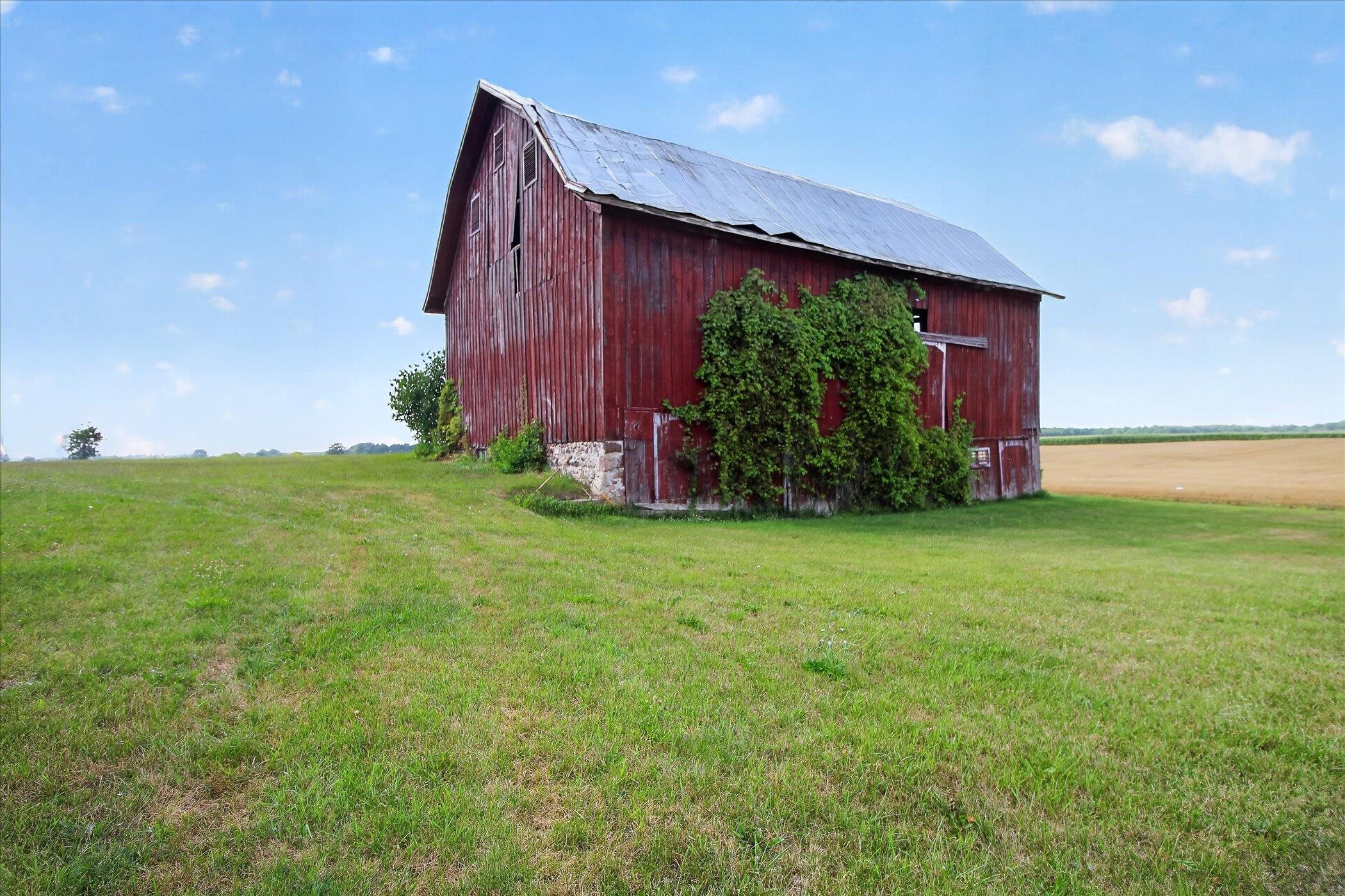 main property photo 46