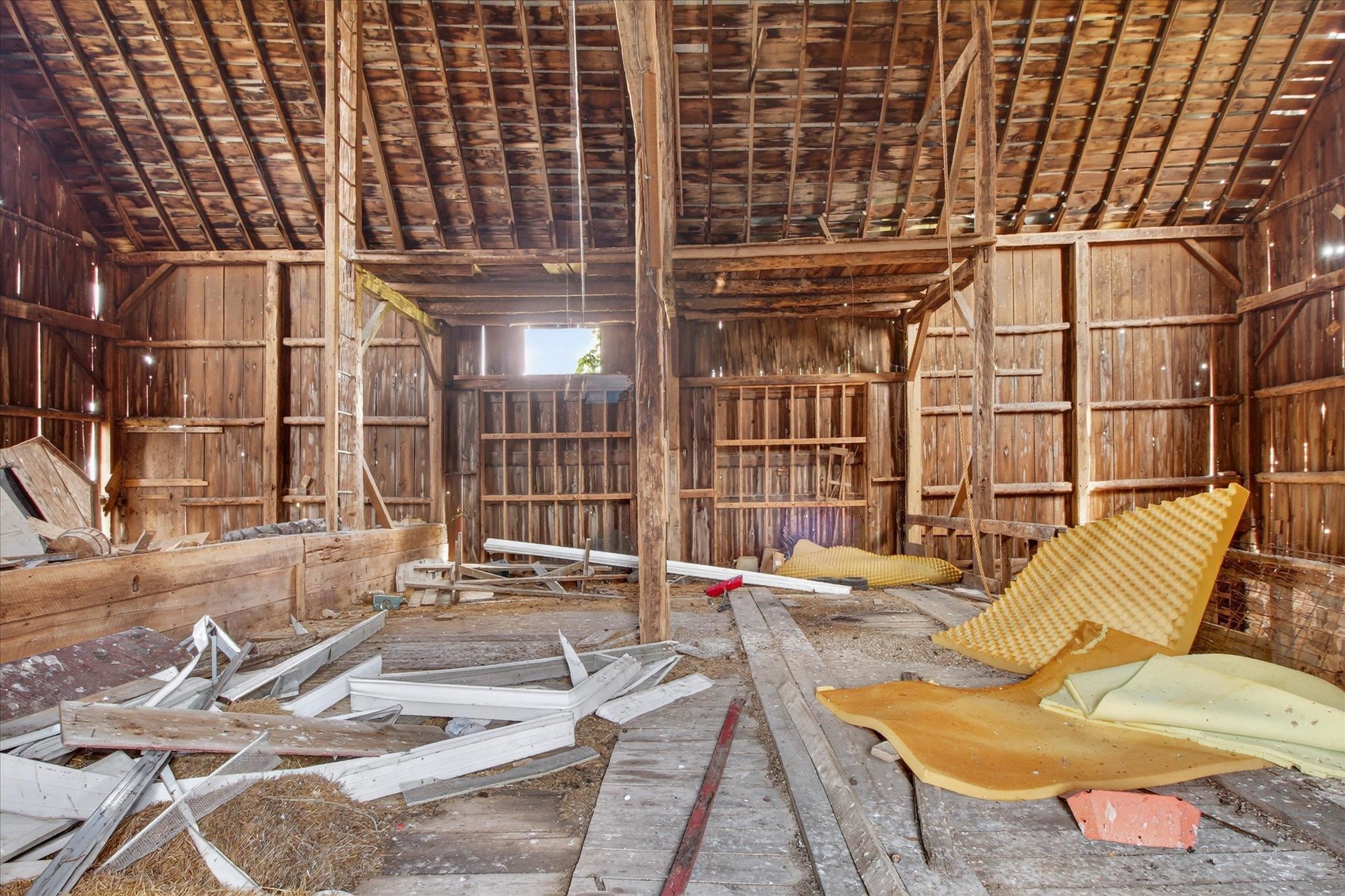 main property photo 48