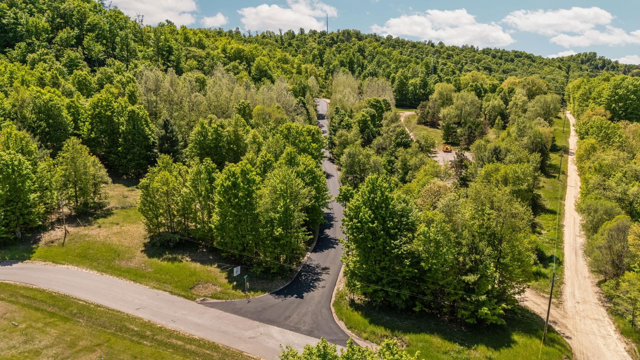 main property photo 25
