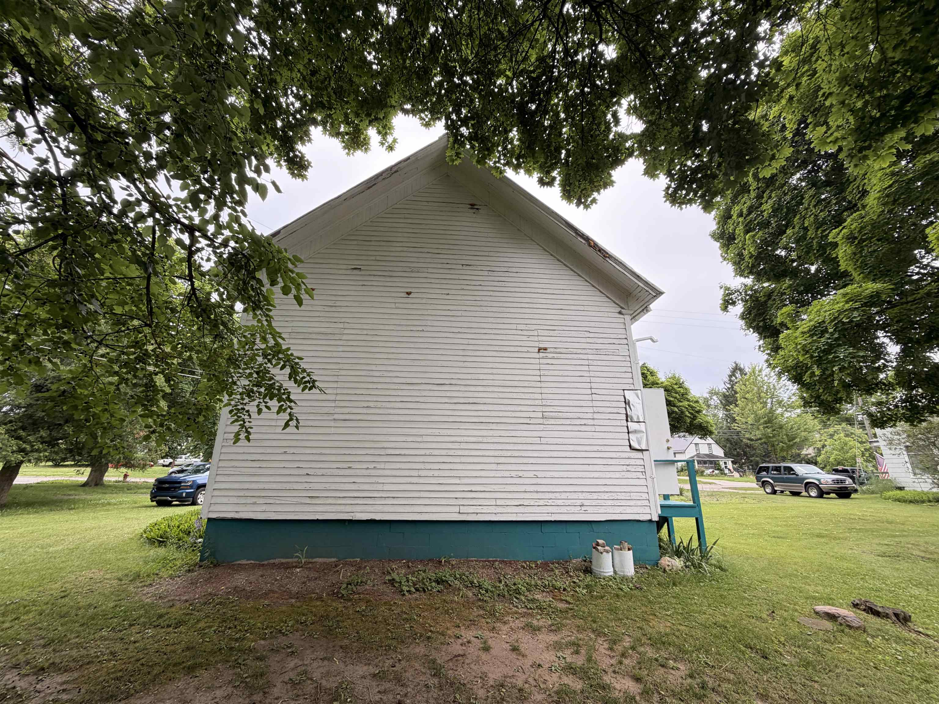 main property photo 23