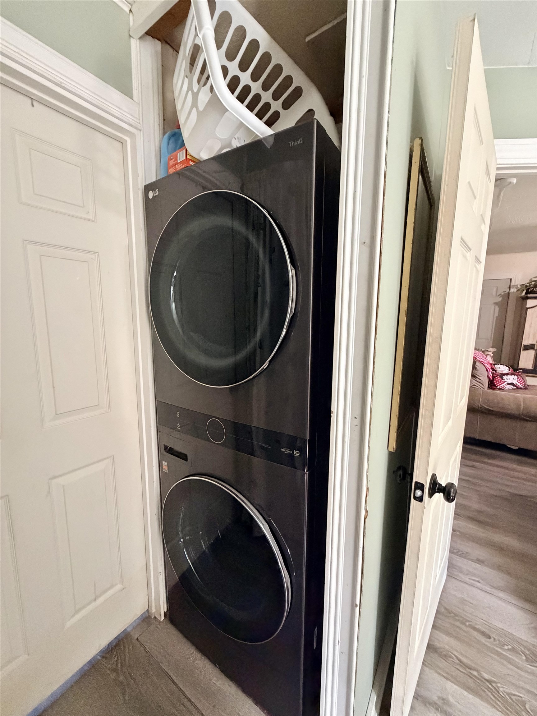 main property photo 41