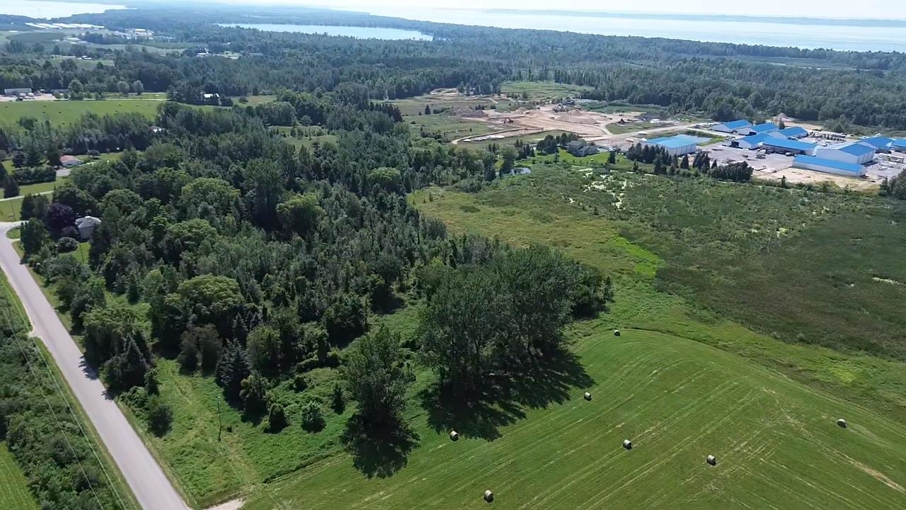 main property photo 9