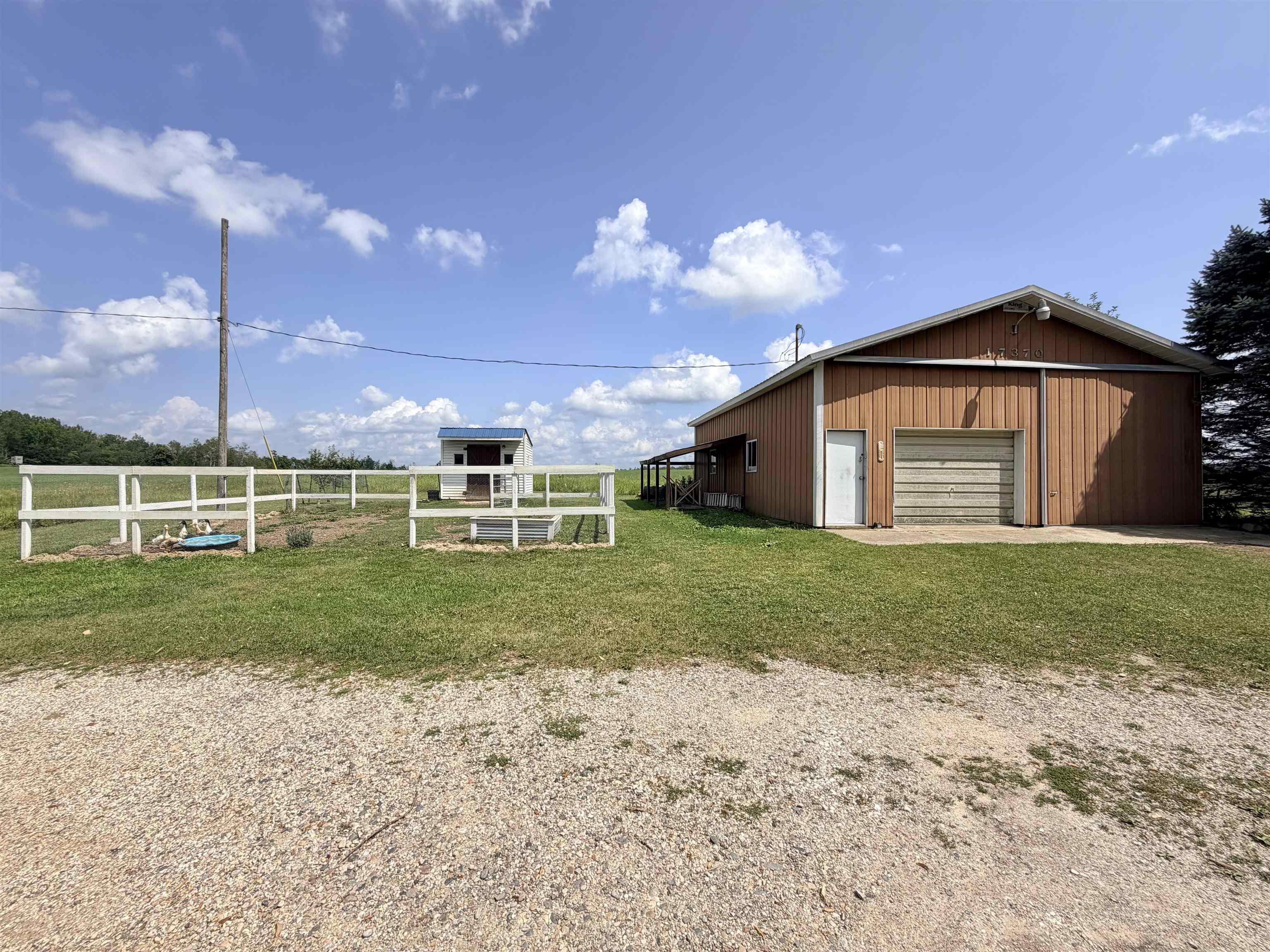 main property photo 45