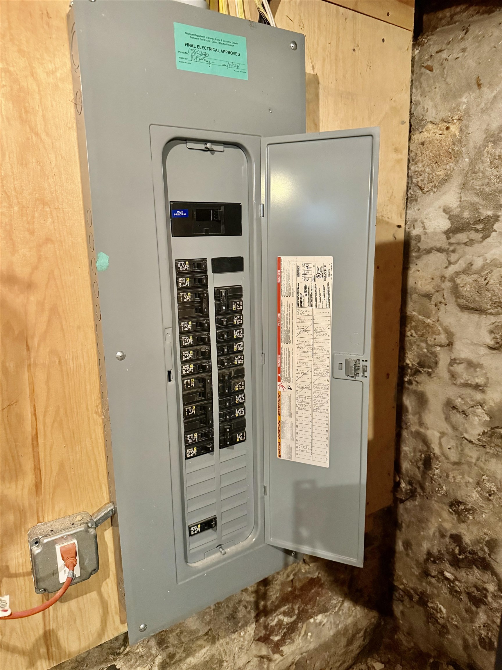 main property photo 21