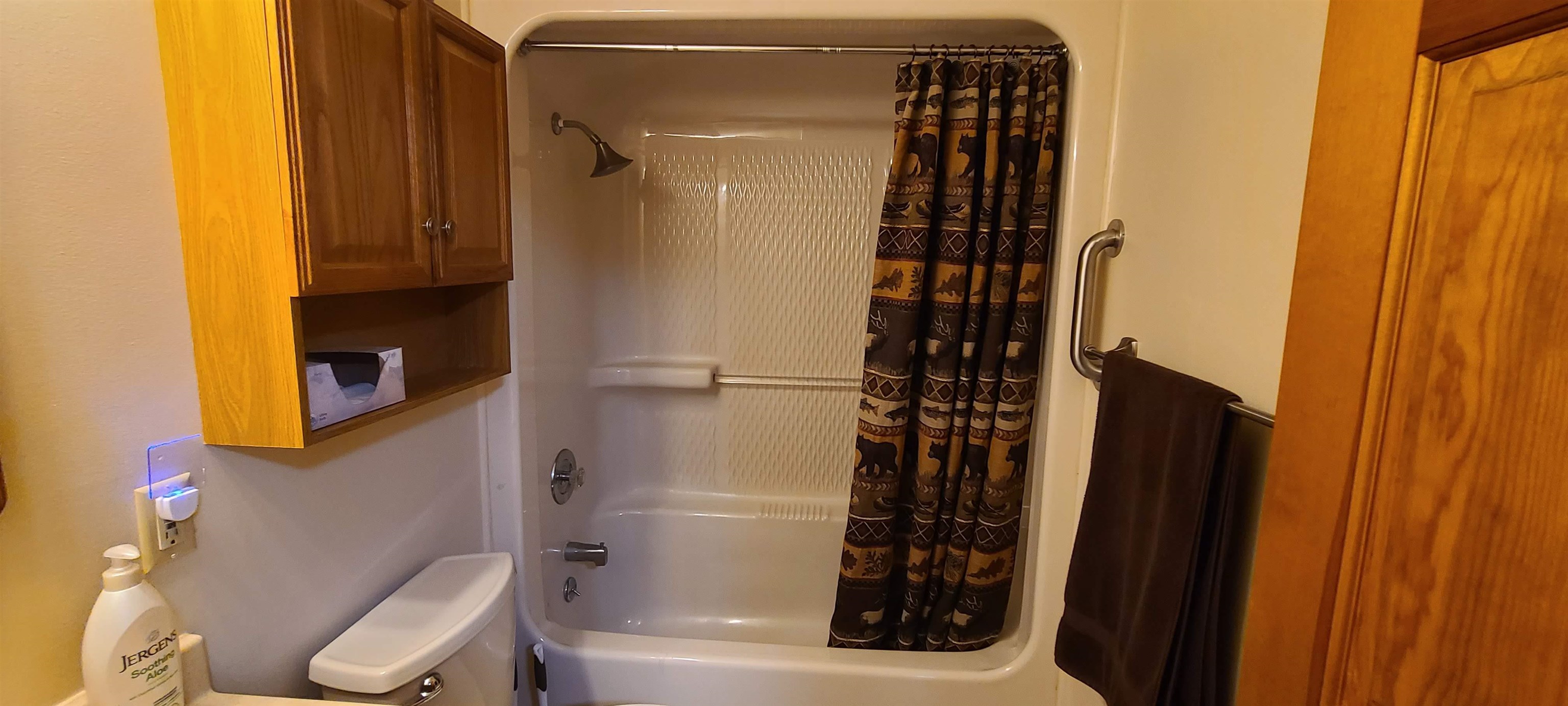 main property photo 43