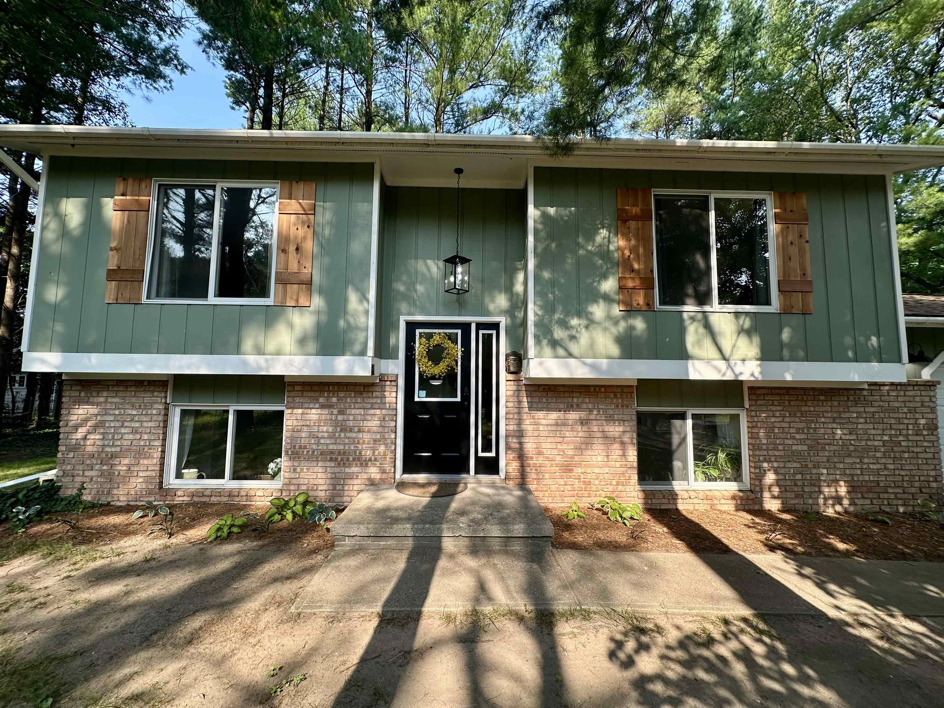 main property photo 57